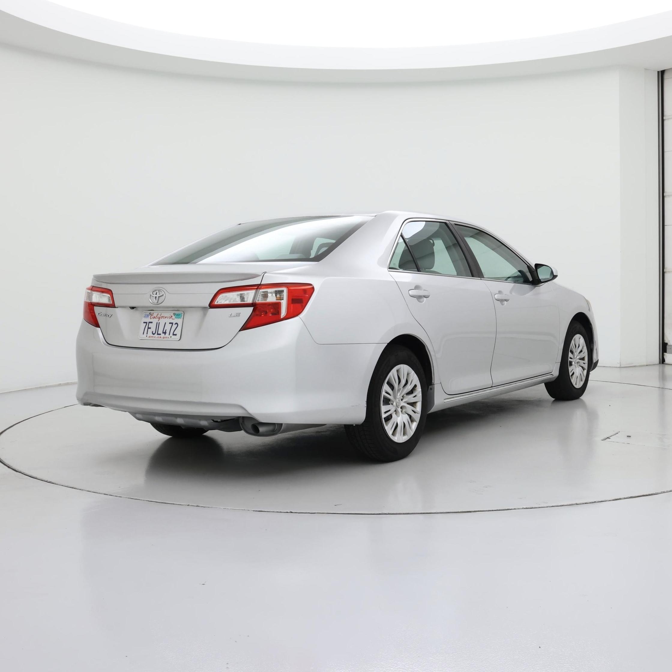 Thumbnail: 2014 Toyota Camry - 8