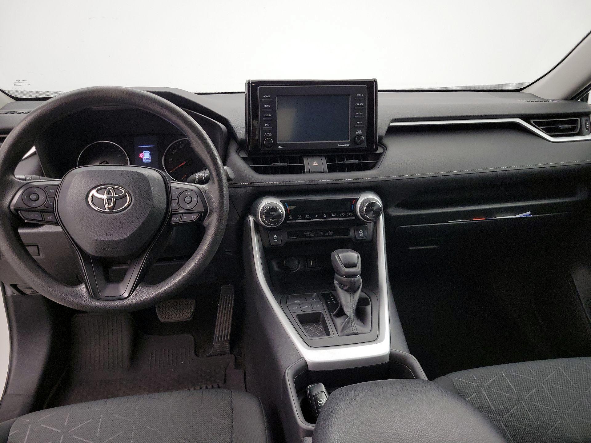 Thumbnail: 2021 Toyota RAV4 - 9