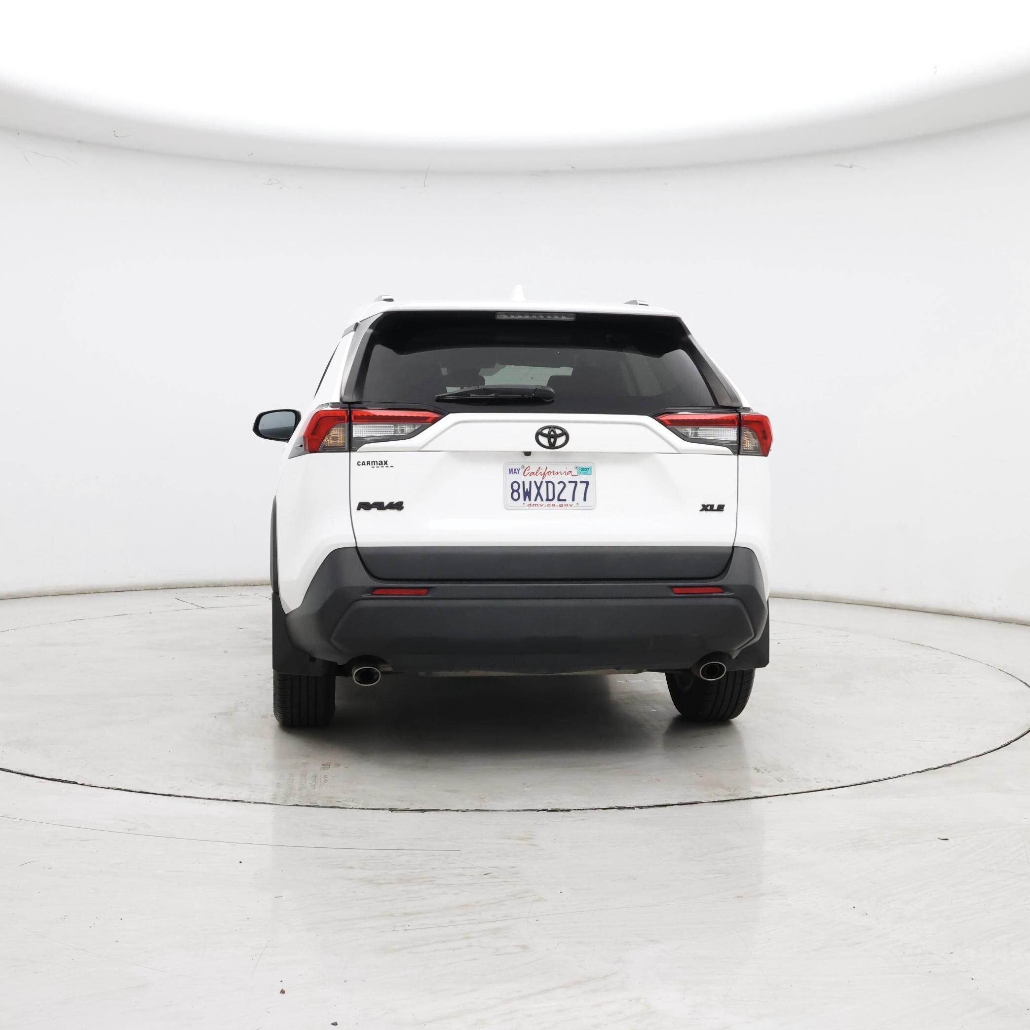 Thumbnail: 2021 Toyota RAV4 - 6