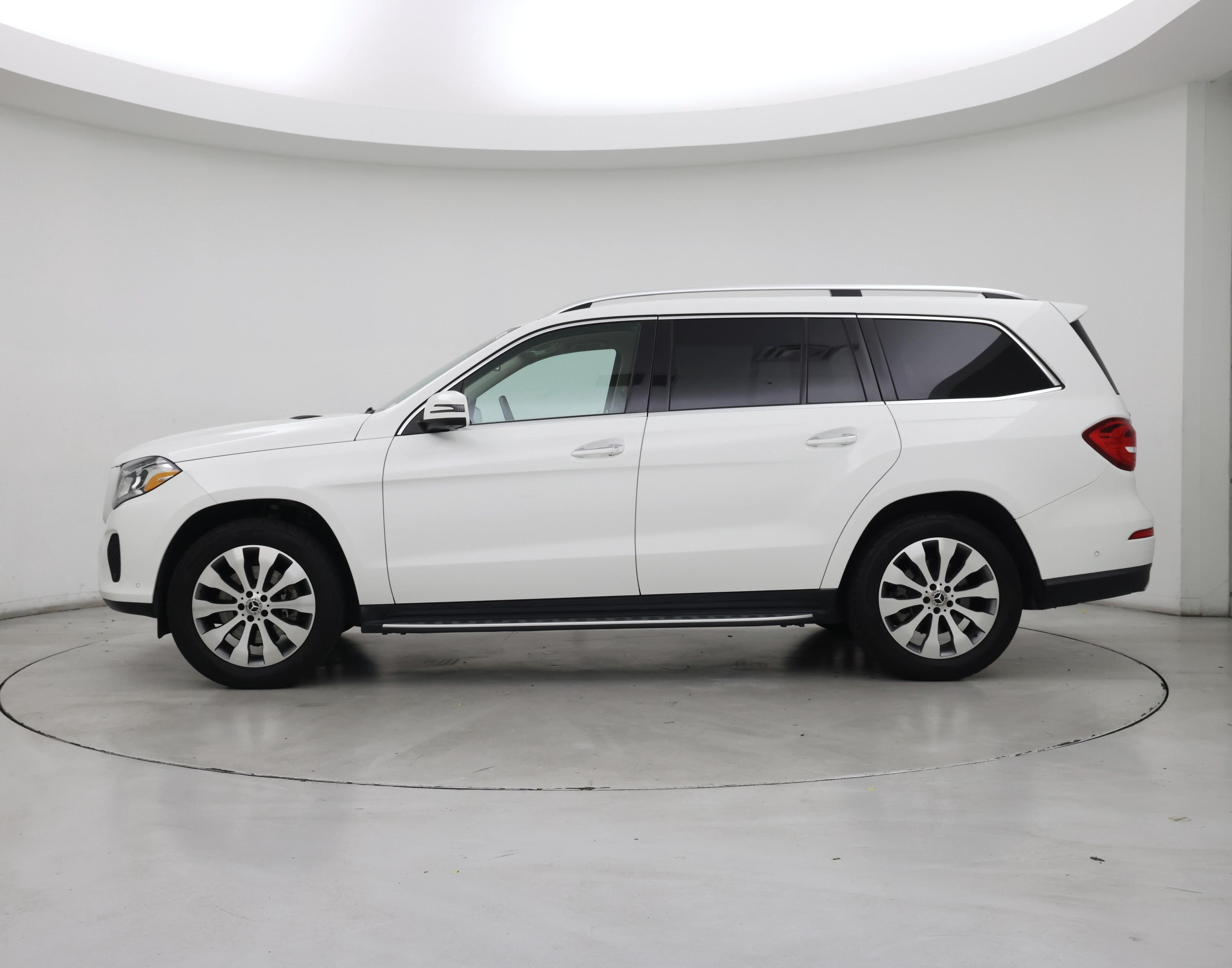 Thumbnail: 2018 Mercedes-Benz GLS - 3