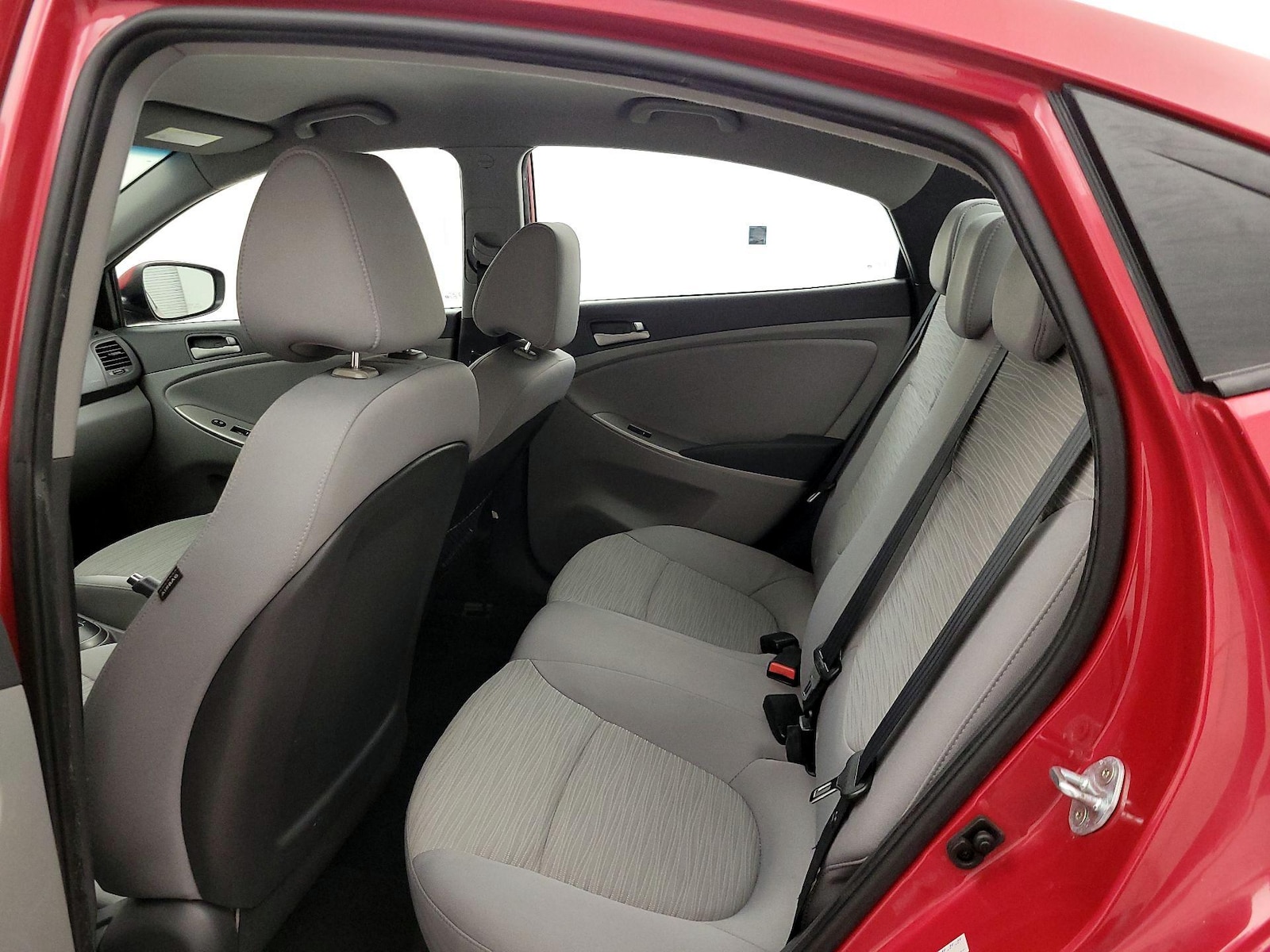 2017 Hyundai Accent SE - Photo 19