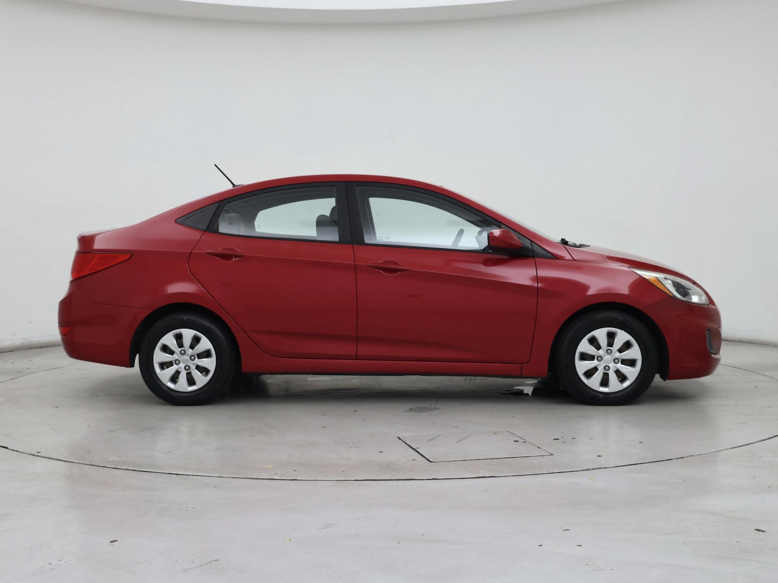 2017 Hyundai Accent SE - Photo 8