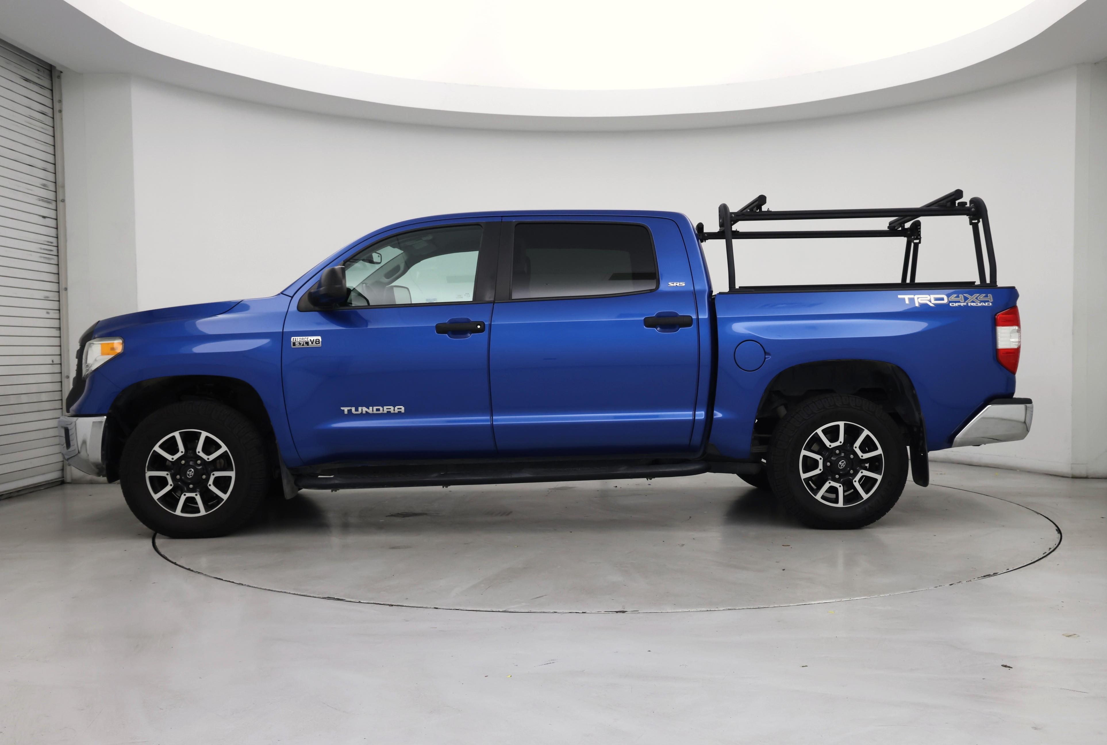 Thumbnail: 2017 Toyota Tundra - 3