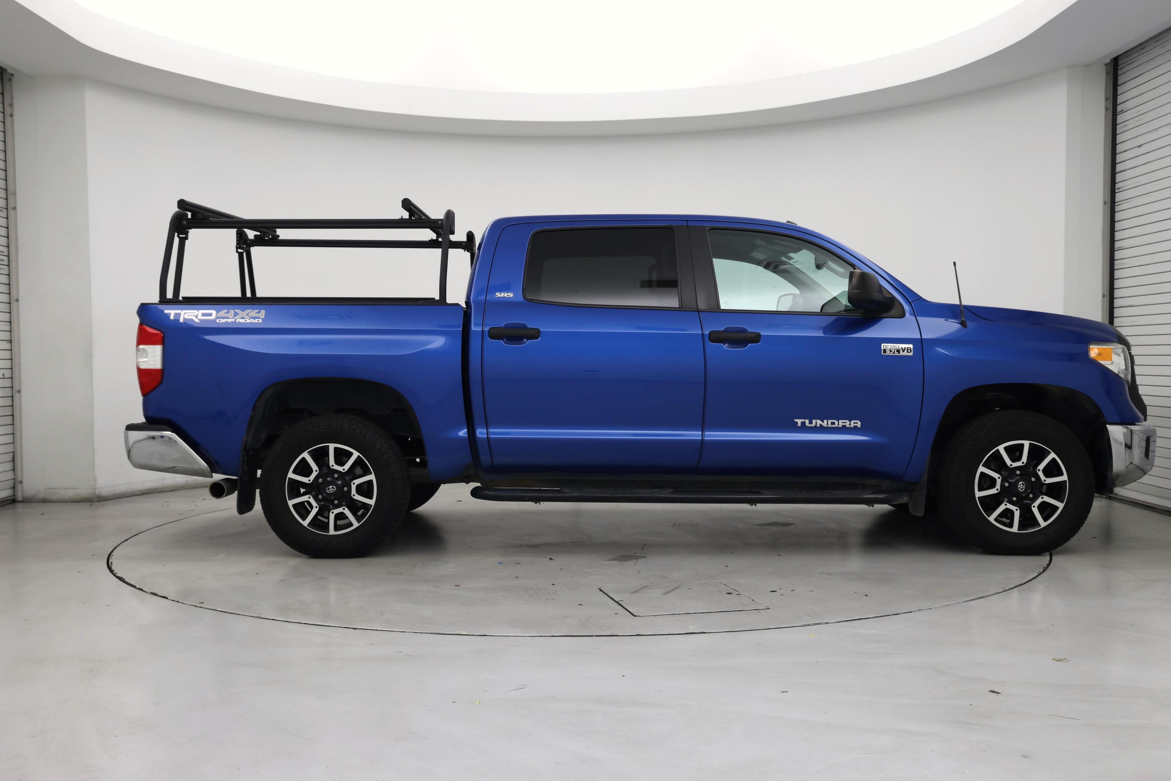 Thumbnail: 2017 Toyota Tundra - 7