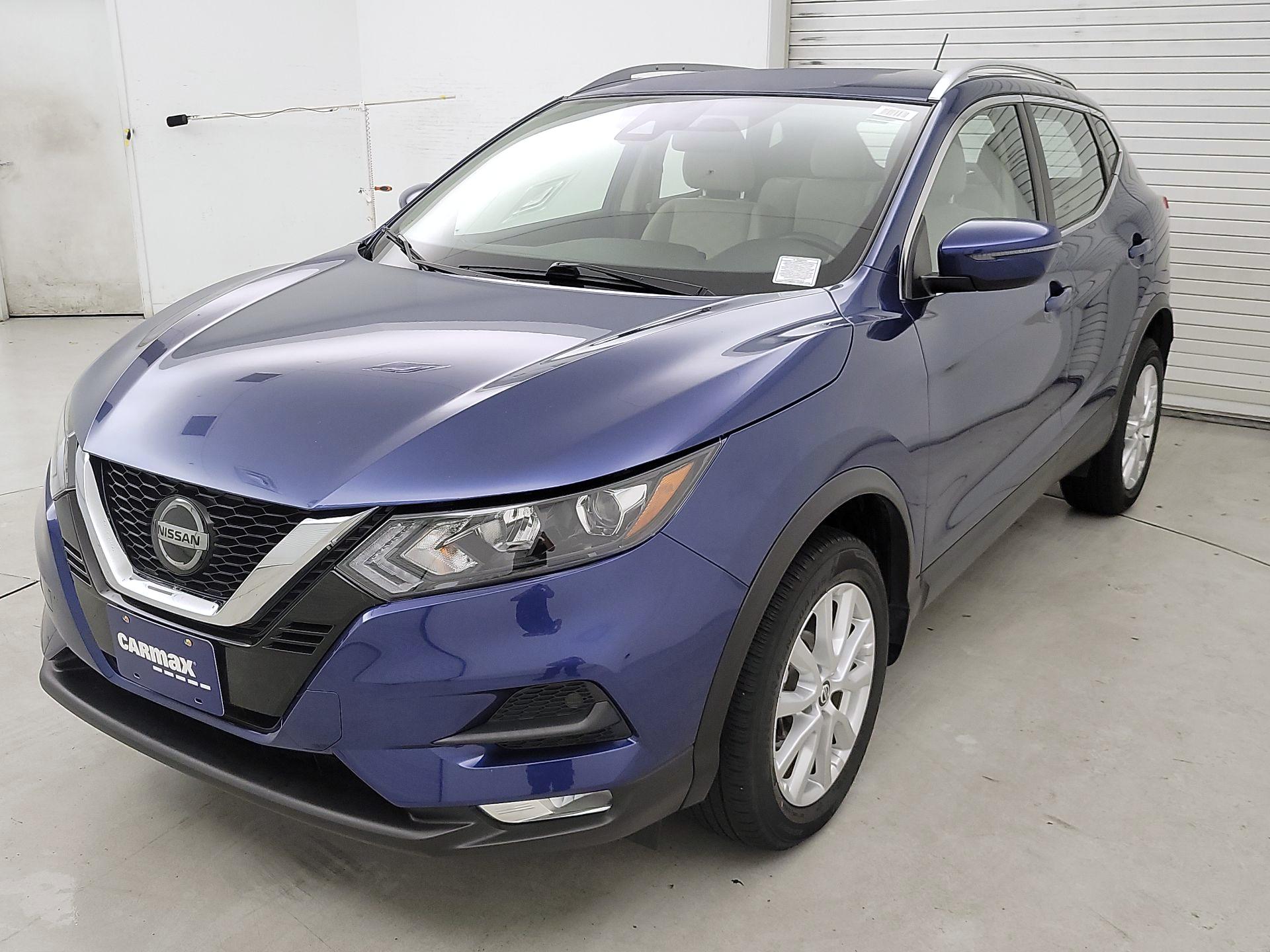 Thumbnail: 2022 Nissan Rogue Sport - 3