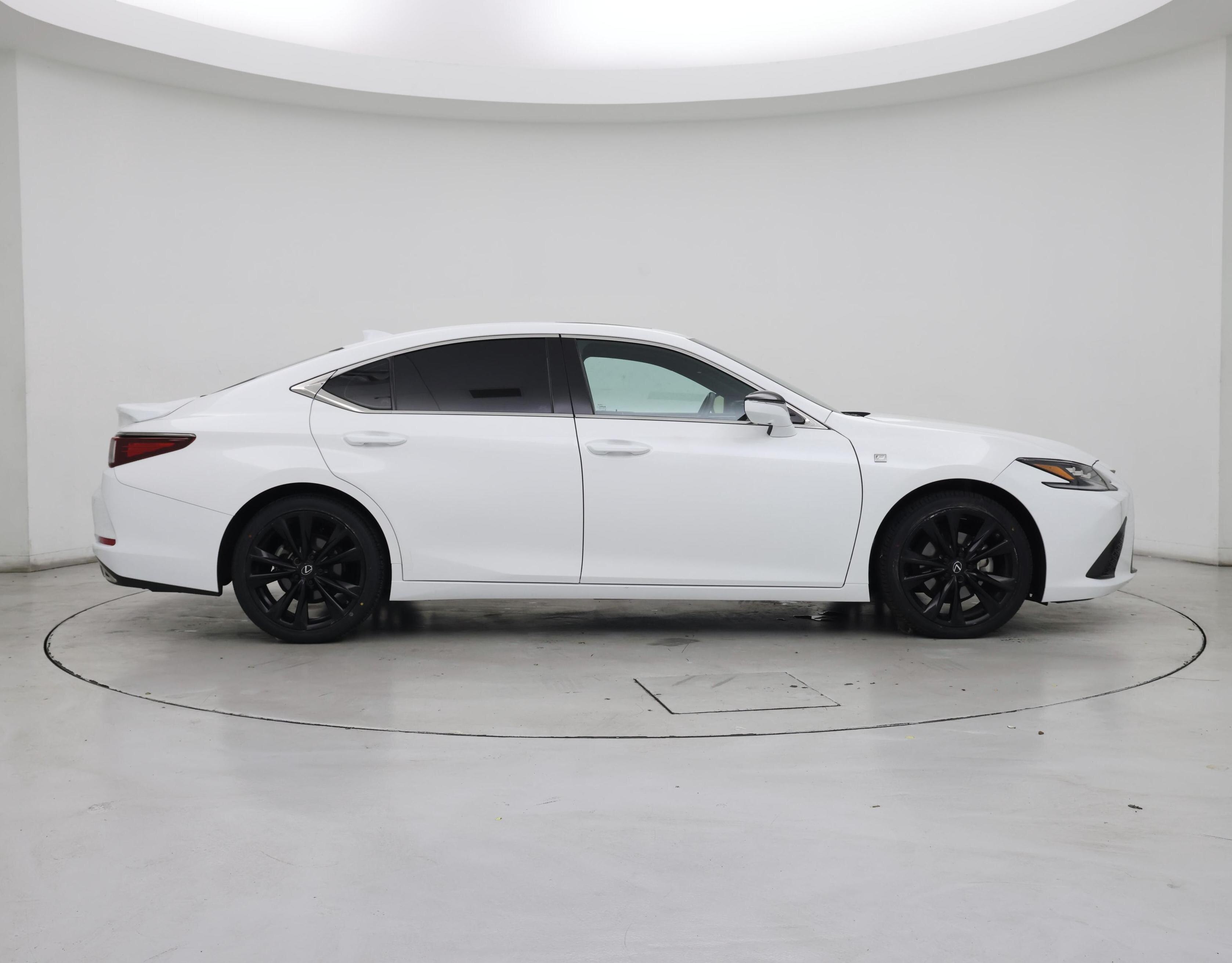 Thumbnail: 2023 Lexus ES - 7