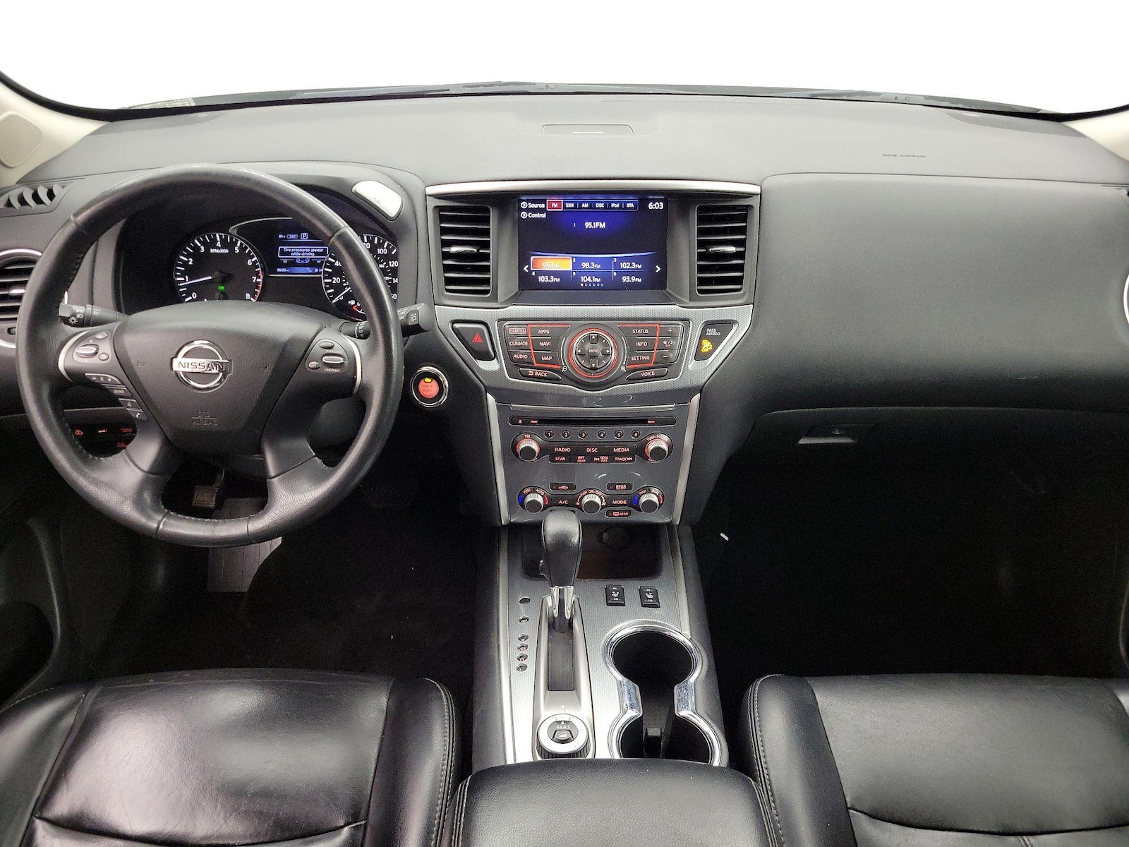 2017 Nissan Pathfinder SL - Photo 10