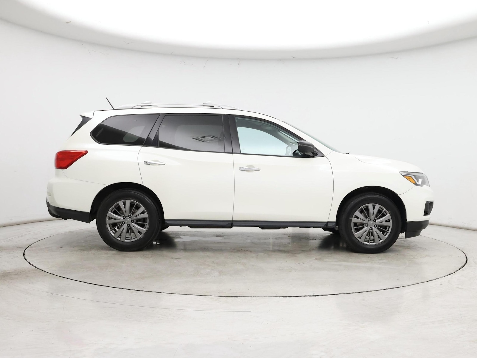 2017 Nissan Pathfinder SL - Photo 8