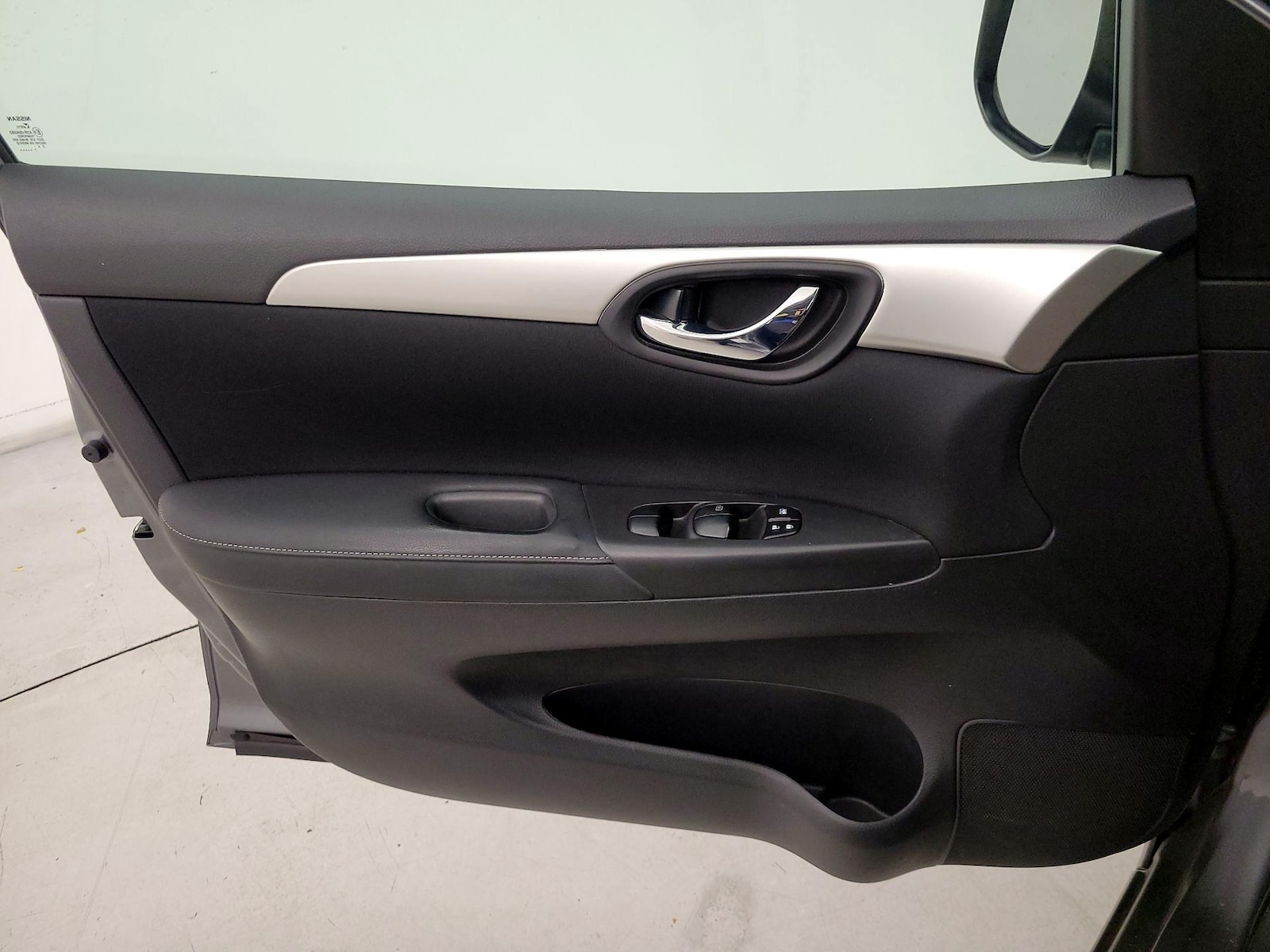 2017 Nissan Sentra S - Photo 13