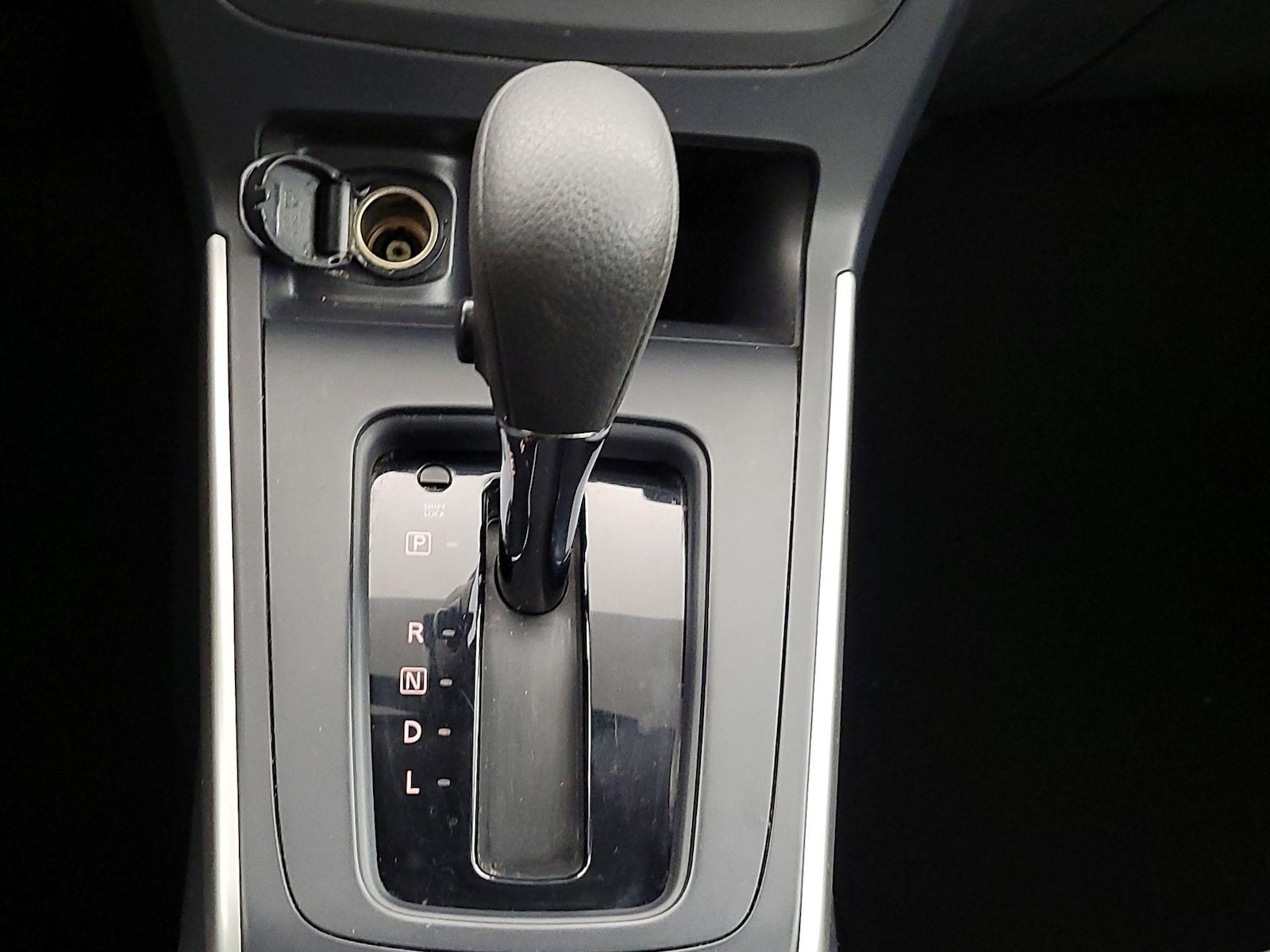 2017 Nissan Sentra S - Photo 17