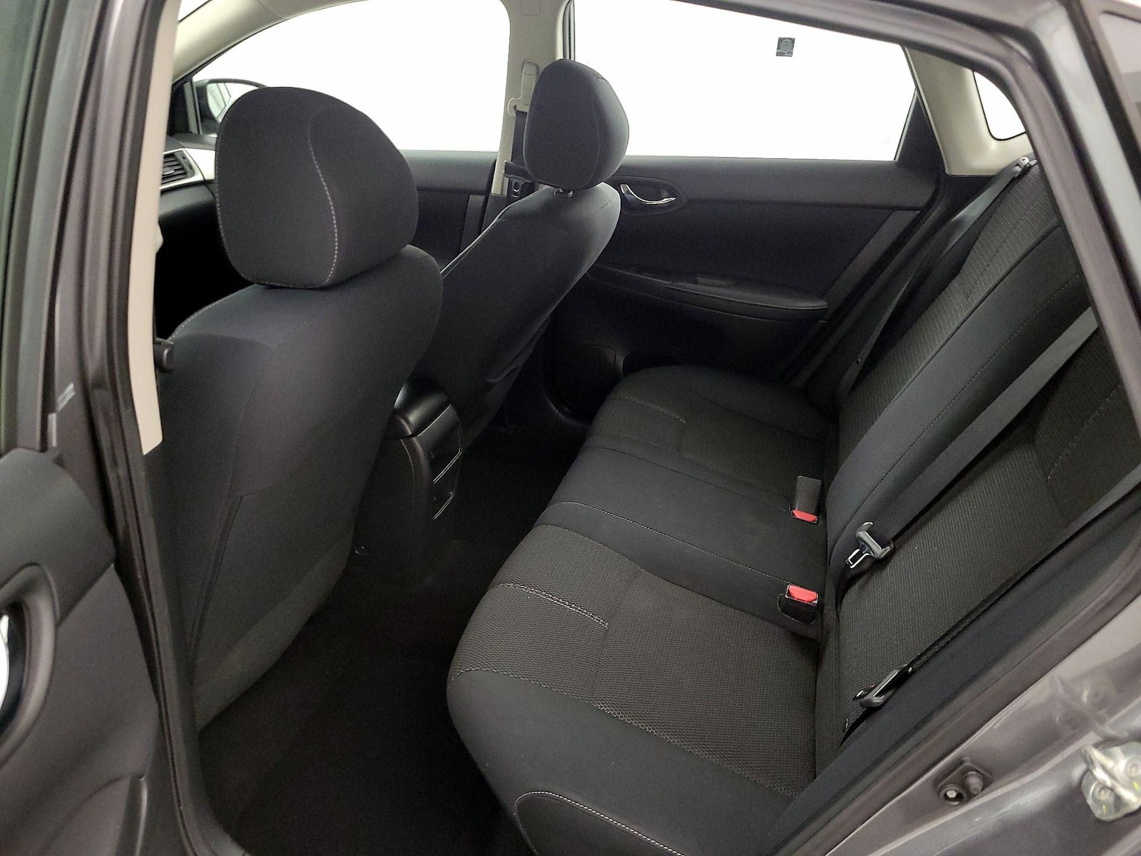 2017 Nissan Sentra S - Photo 19
