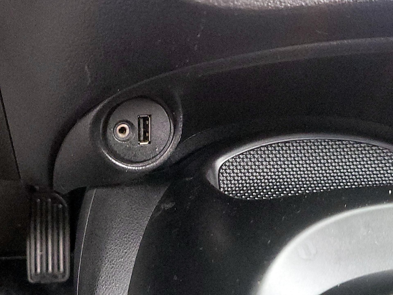 2015 Nissan JUKE SV - Photo 19