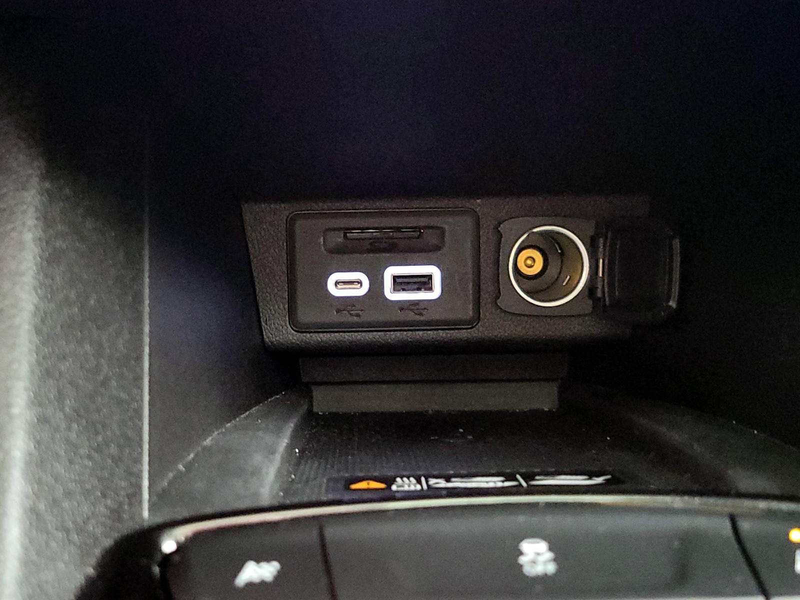 2023 Chevrolet Bolt EUV Premier - Photo 19