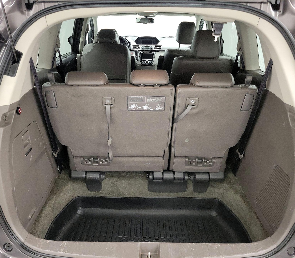 Trunk/Cargo (Seats Up)