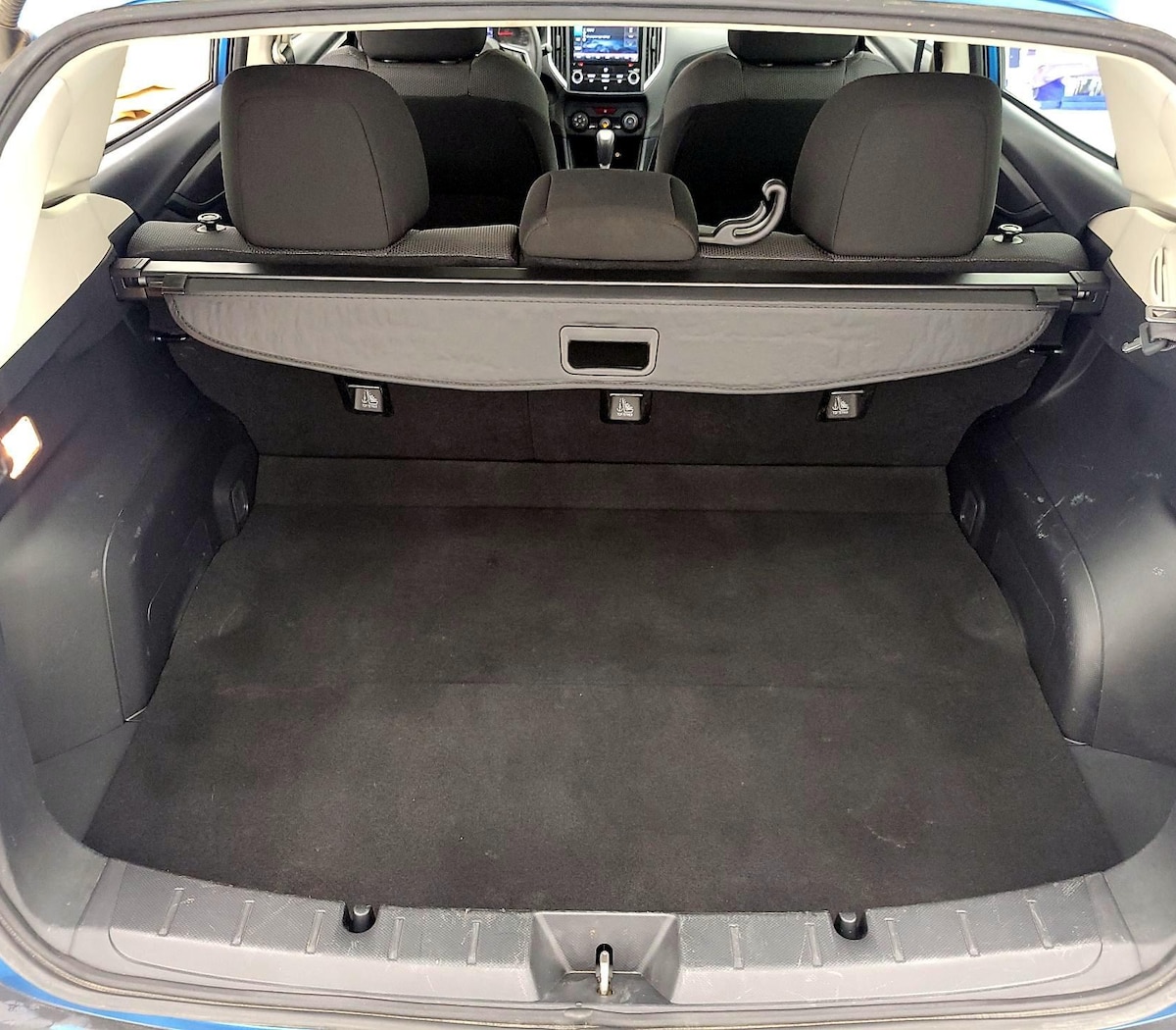 Trunk/Cargo (Seats Up)