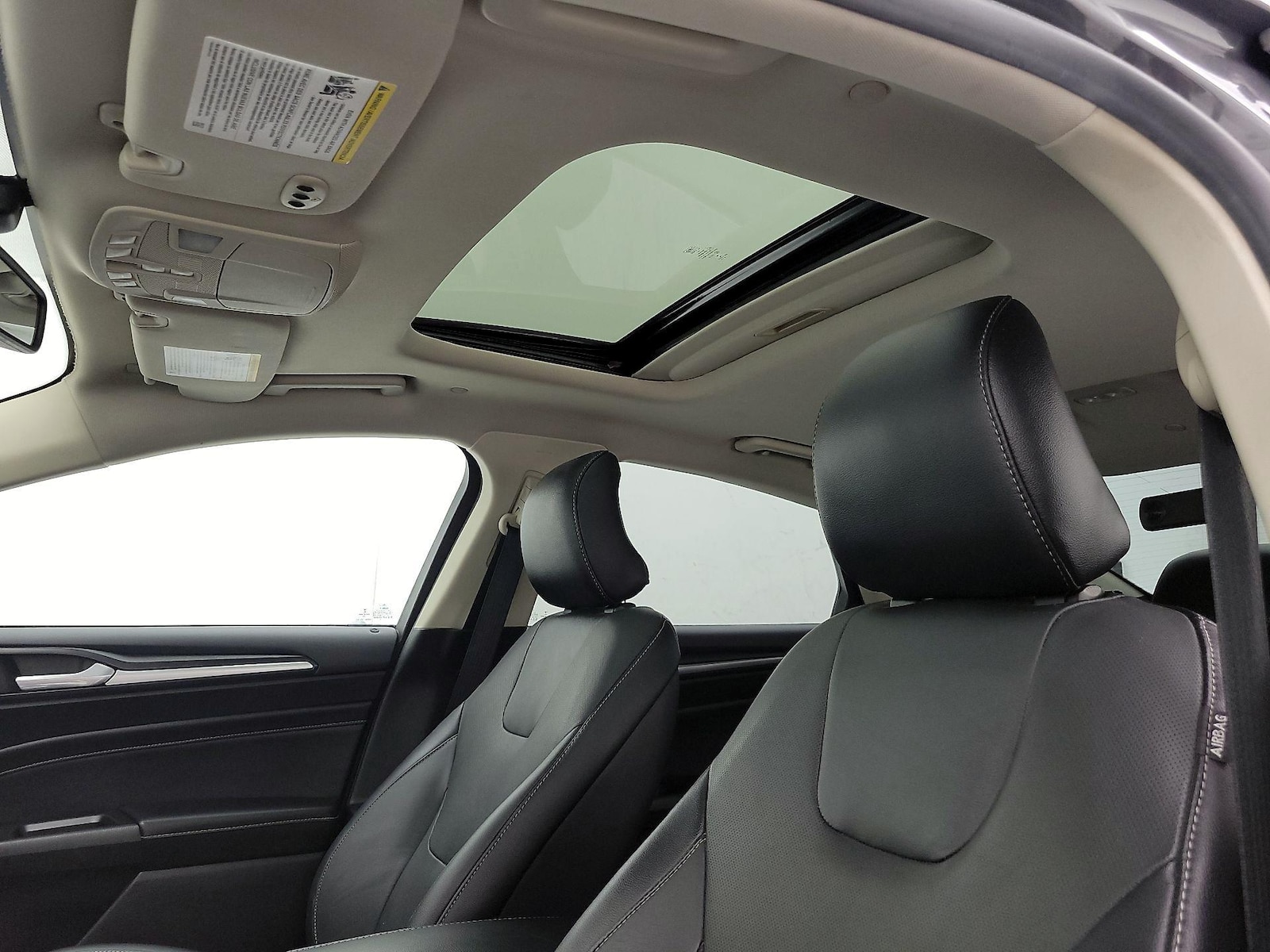 Sunroof(s) & Overhead Airbags