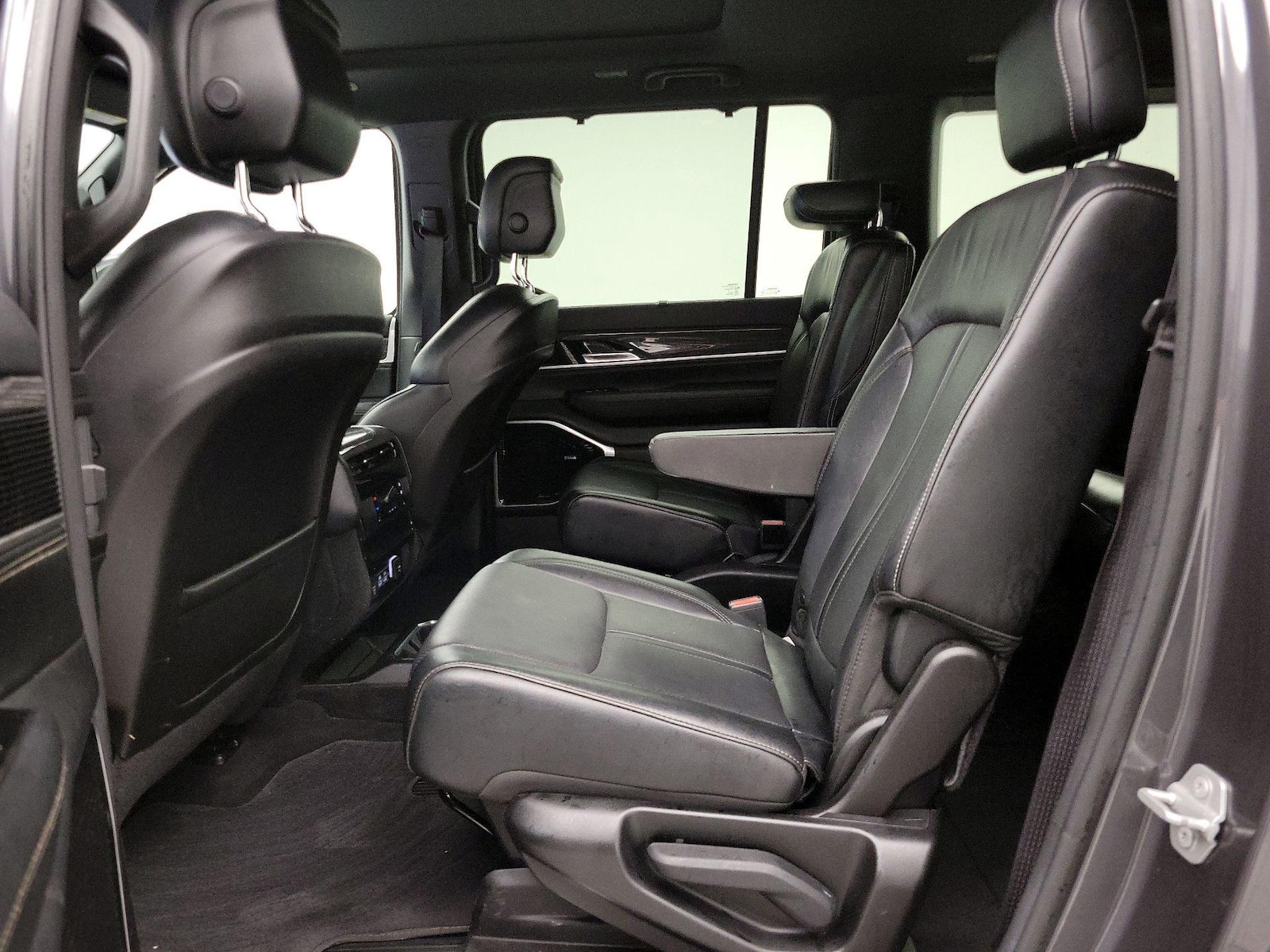 Rear Air Conditioning
