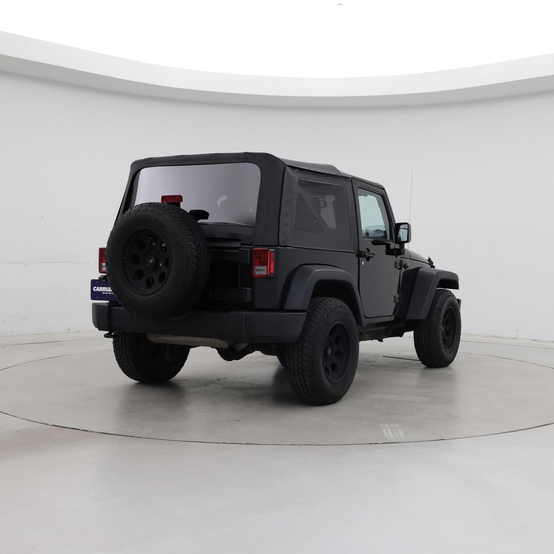 Thumbnail: 2015 Jeep Wrangler - 8