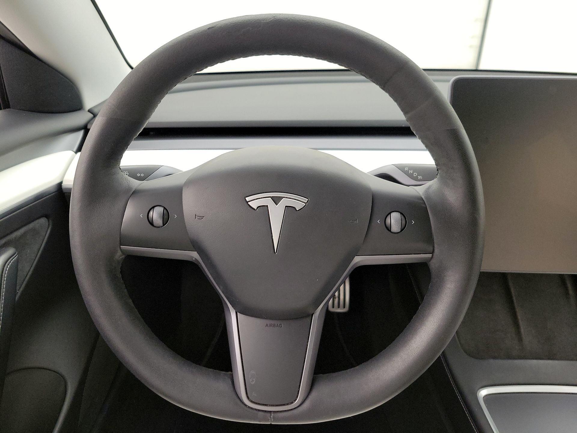 Thumbnail: 2021 Tesla Model 3 - 10