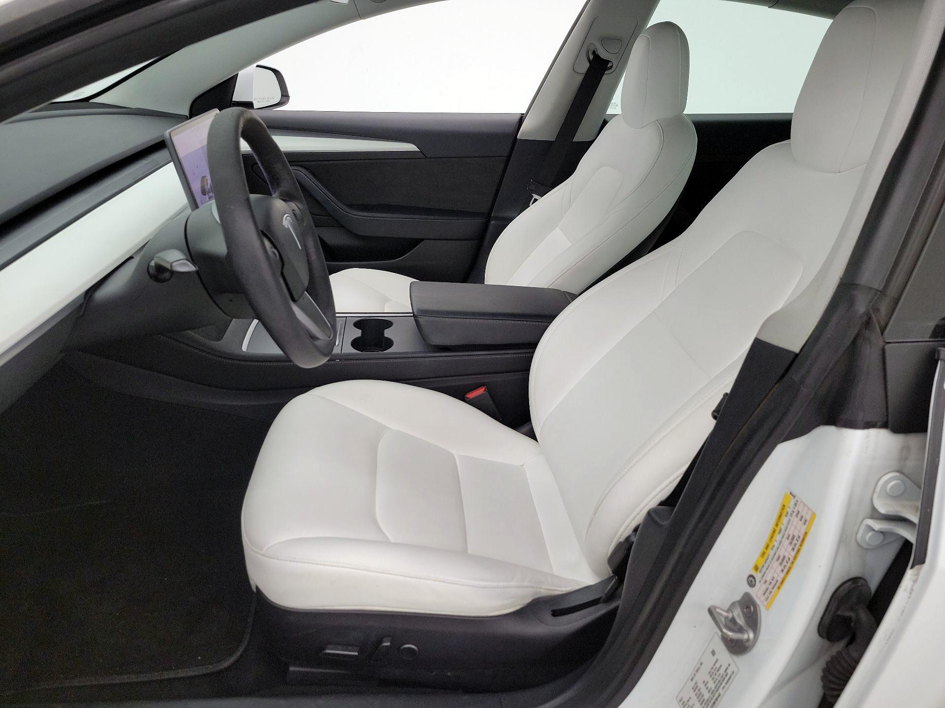 Thumbnail: 2021 Tesla Model 3 - 11