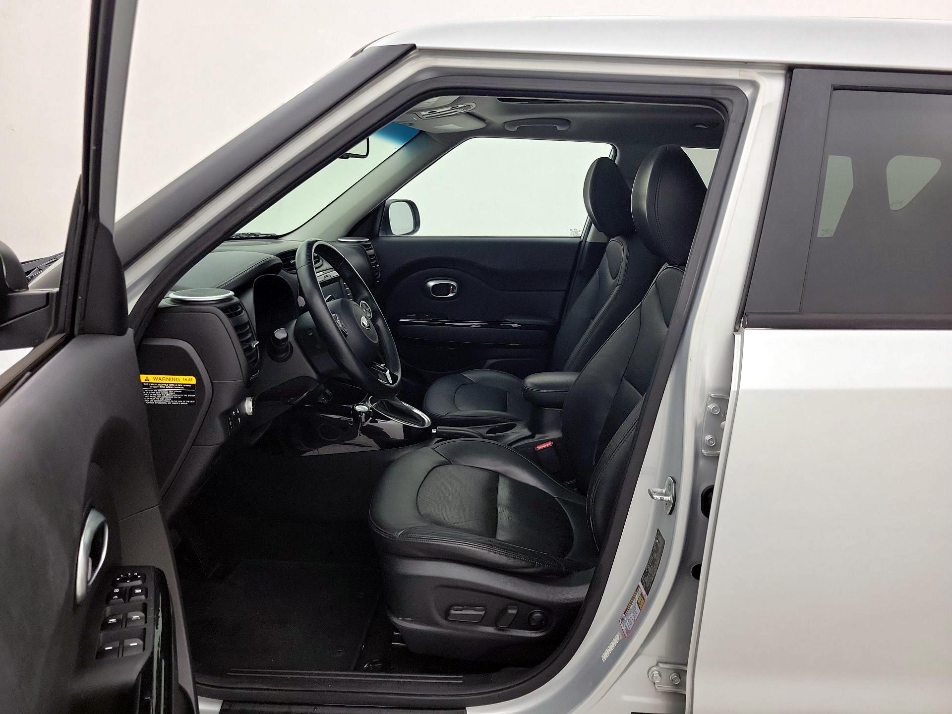 Thumbnail: 2016 Kia Soul - 11