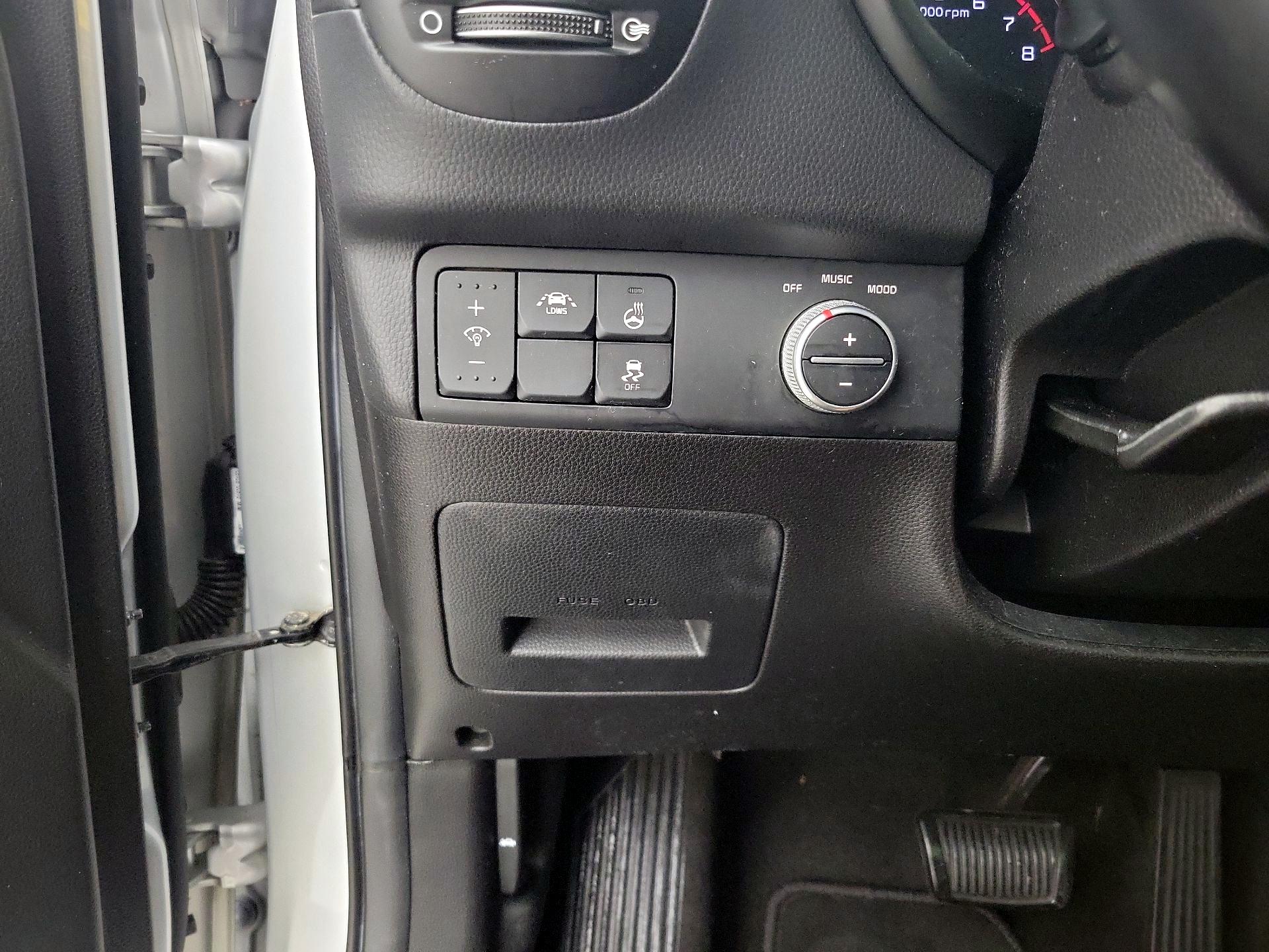 Thumbnail: 2016 Kia Soul - 13