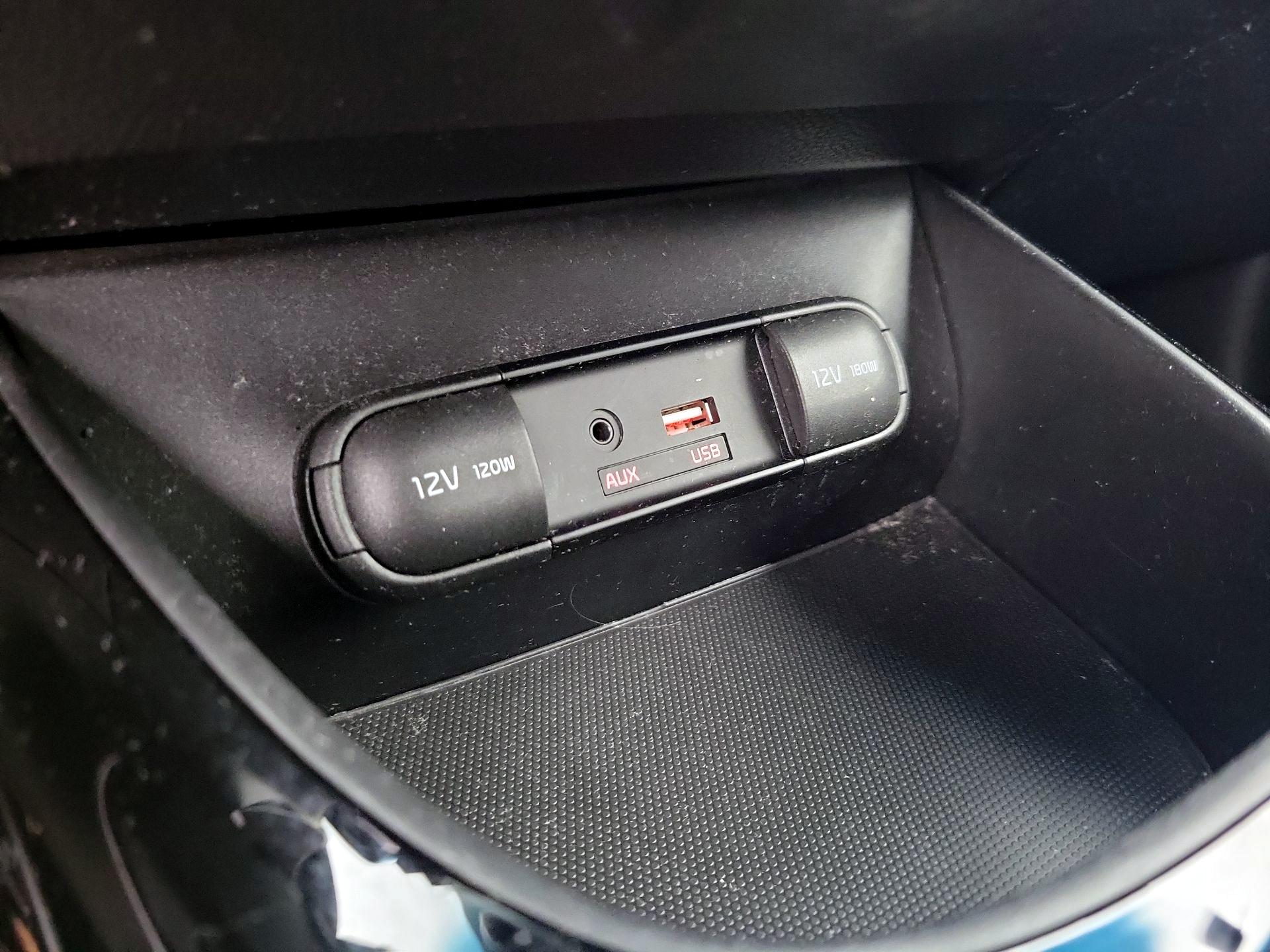 Thumbnail: 2016 Kia Soul - 18