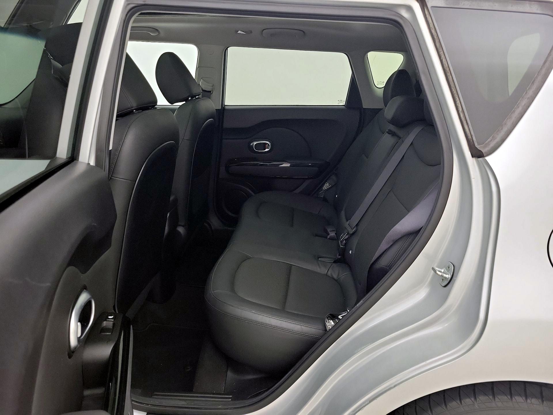 Thumbnail: 2016 Kia Soul - 20