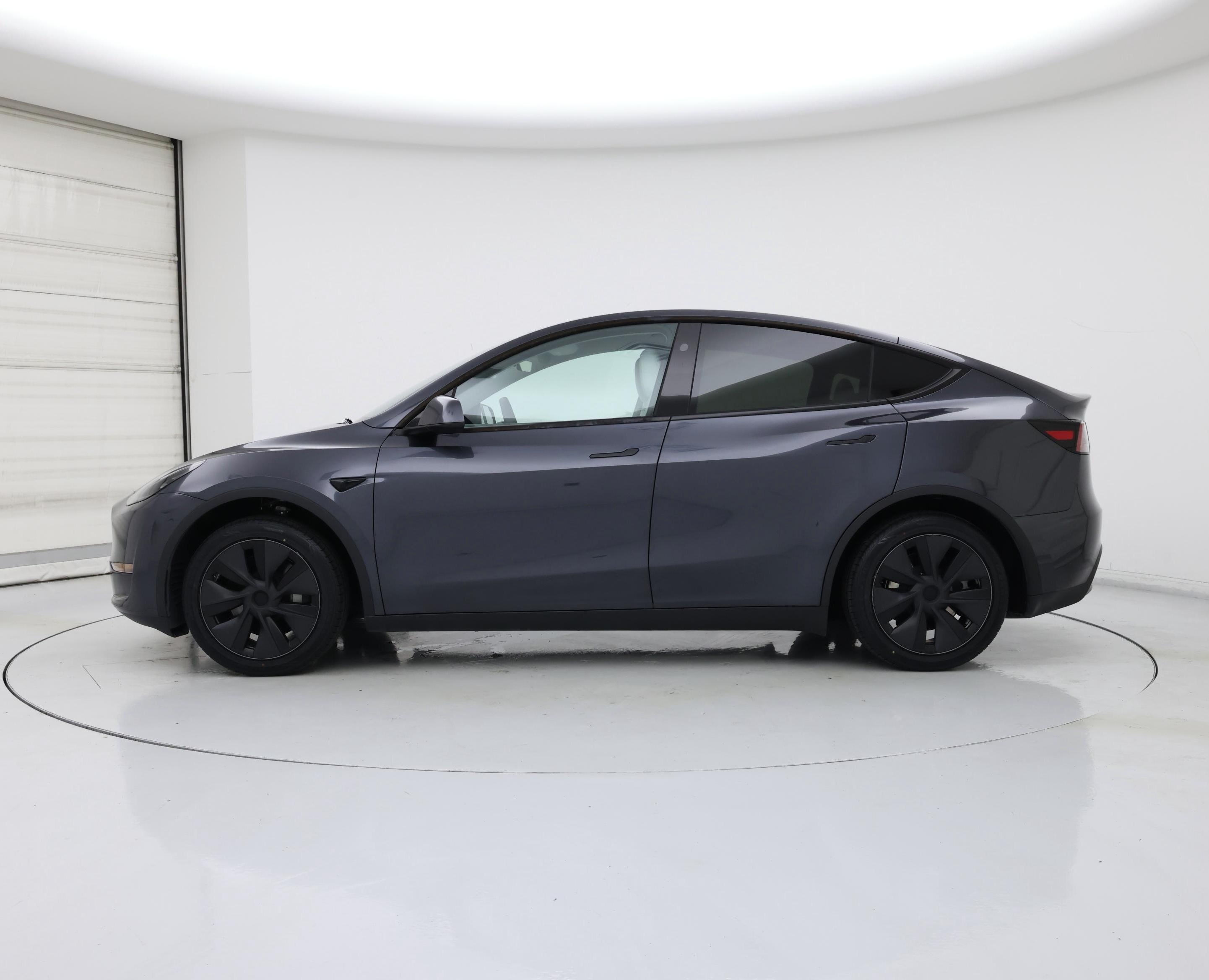 Thumbnail: 2025 Tesla Model Y - 3