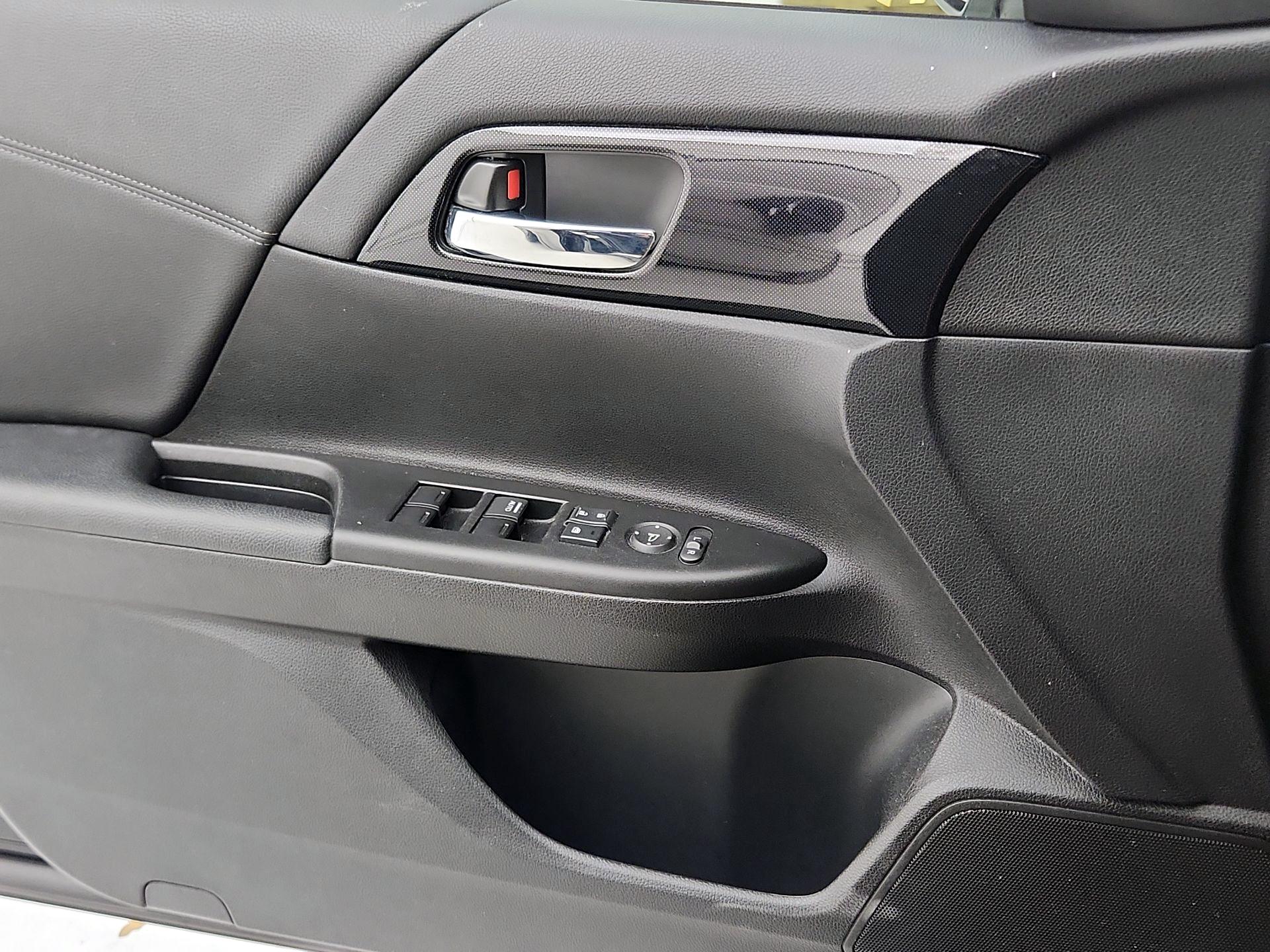 Thumbnail: 2014 Honda Accord - 12