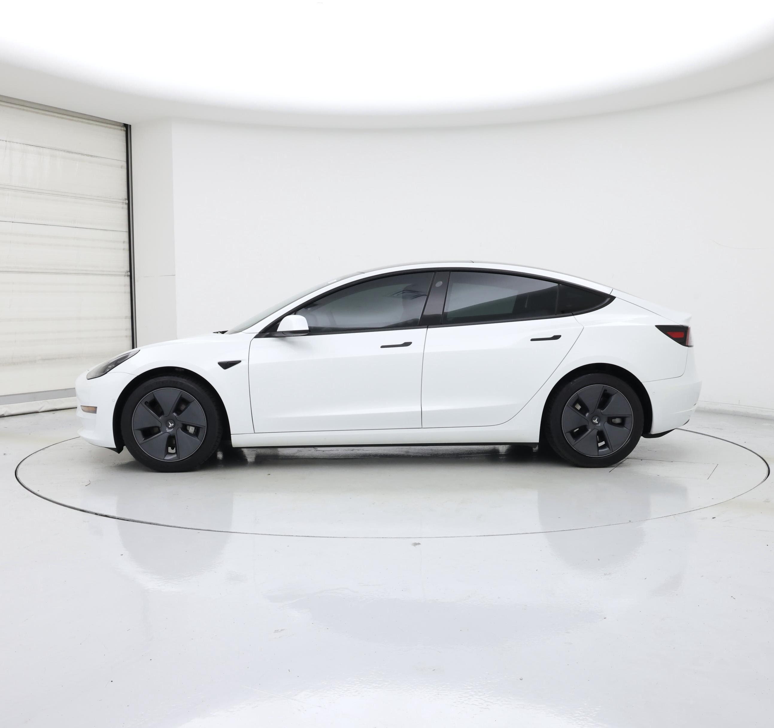 Thumbnail: 2022 Tesla Model 3 - 3