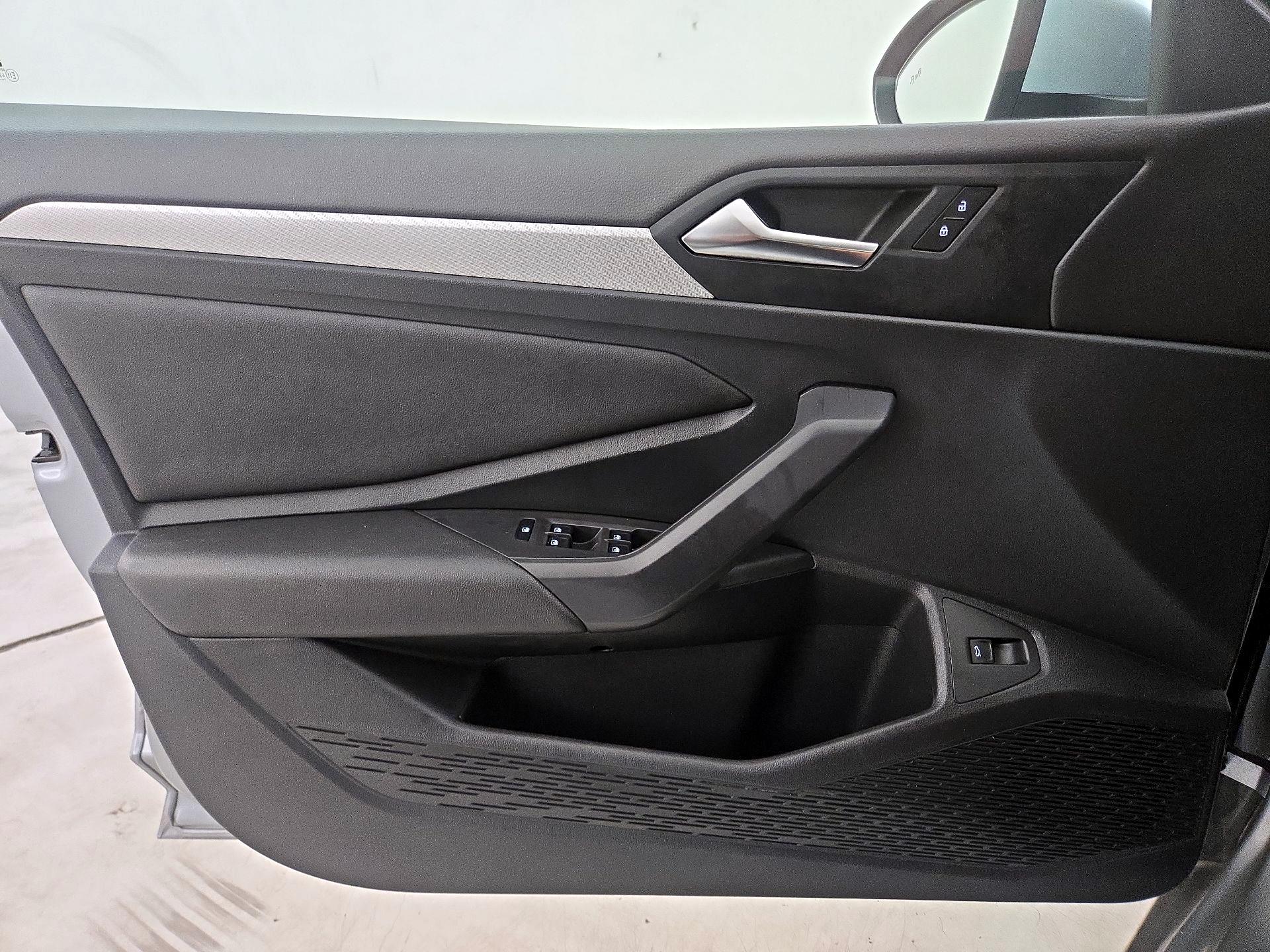 Thumbnail: 2020 Volkswagen Jetta - 12