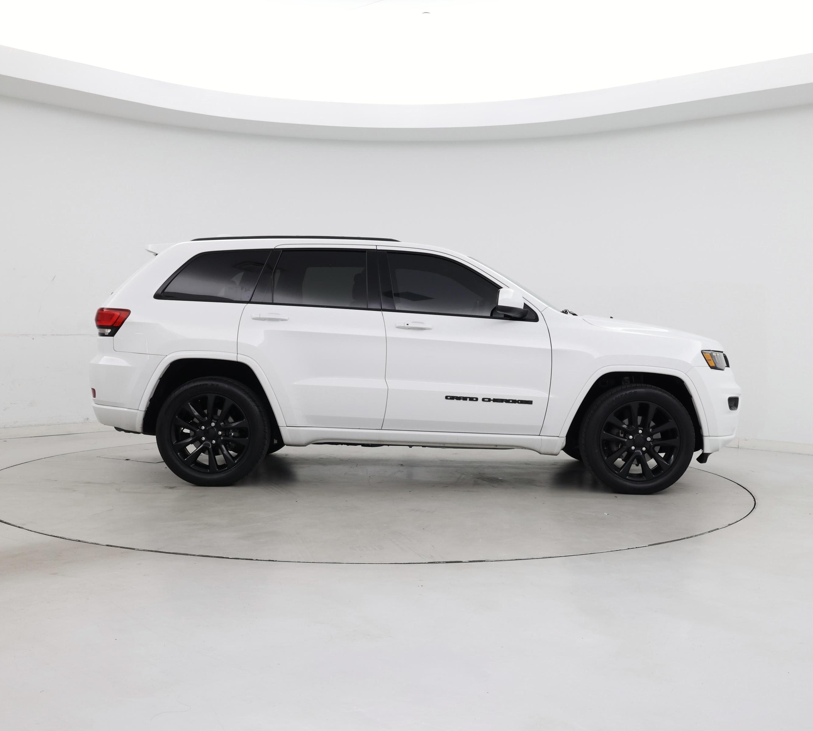 Thumbnail: 2020 Jeep Grand Cherokee - 7