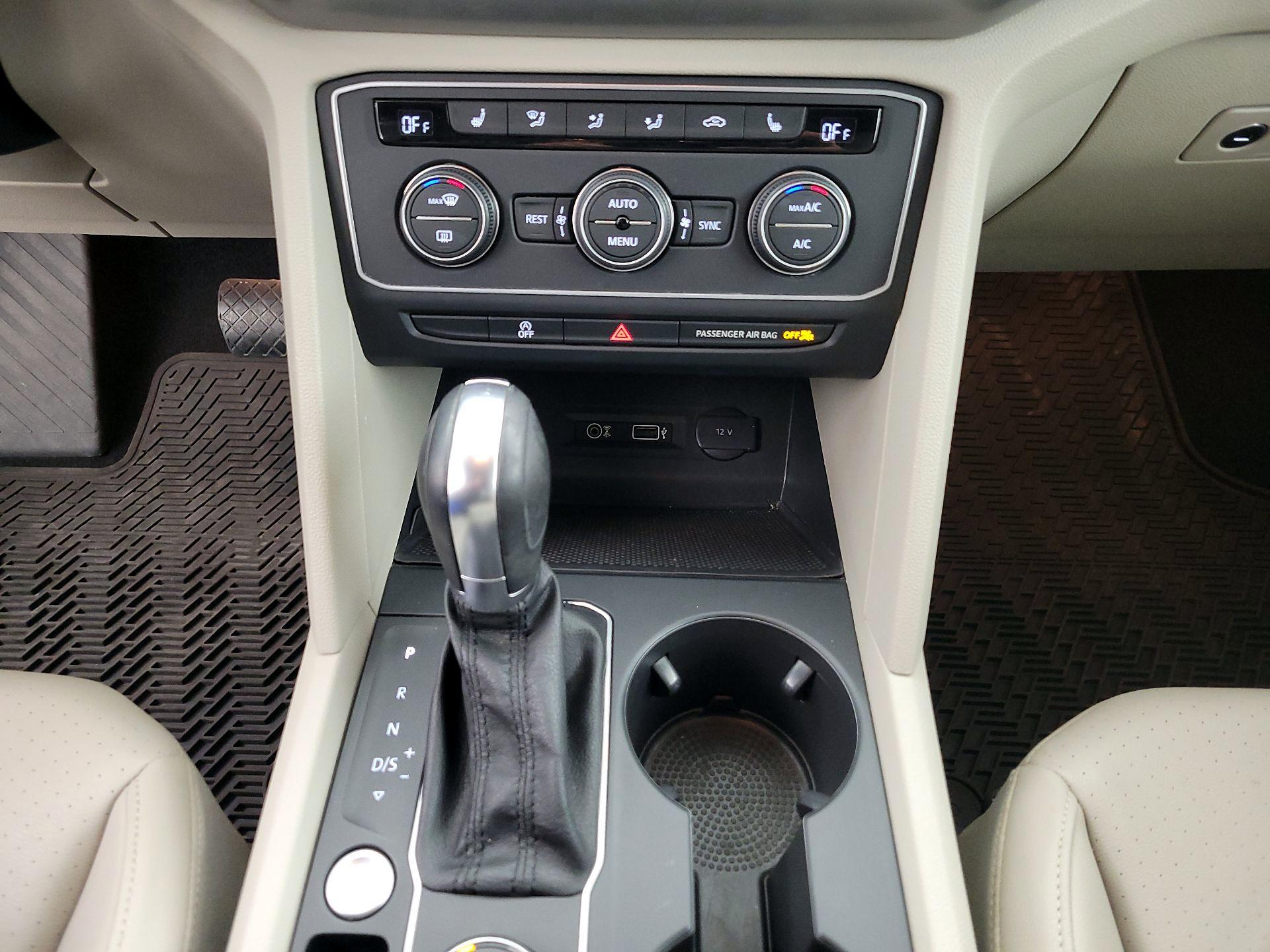 Thumbnail: 2019 Volkswagen Atlas - 17