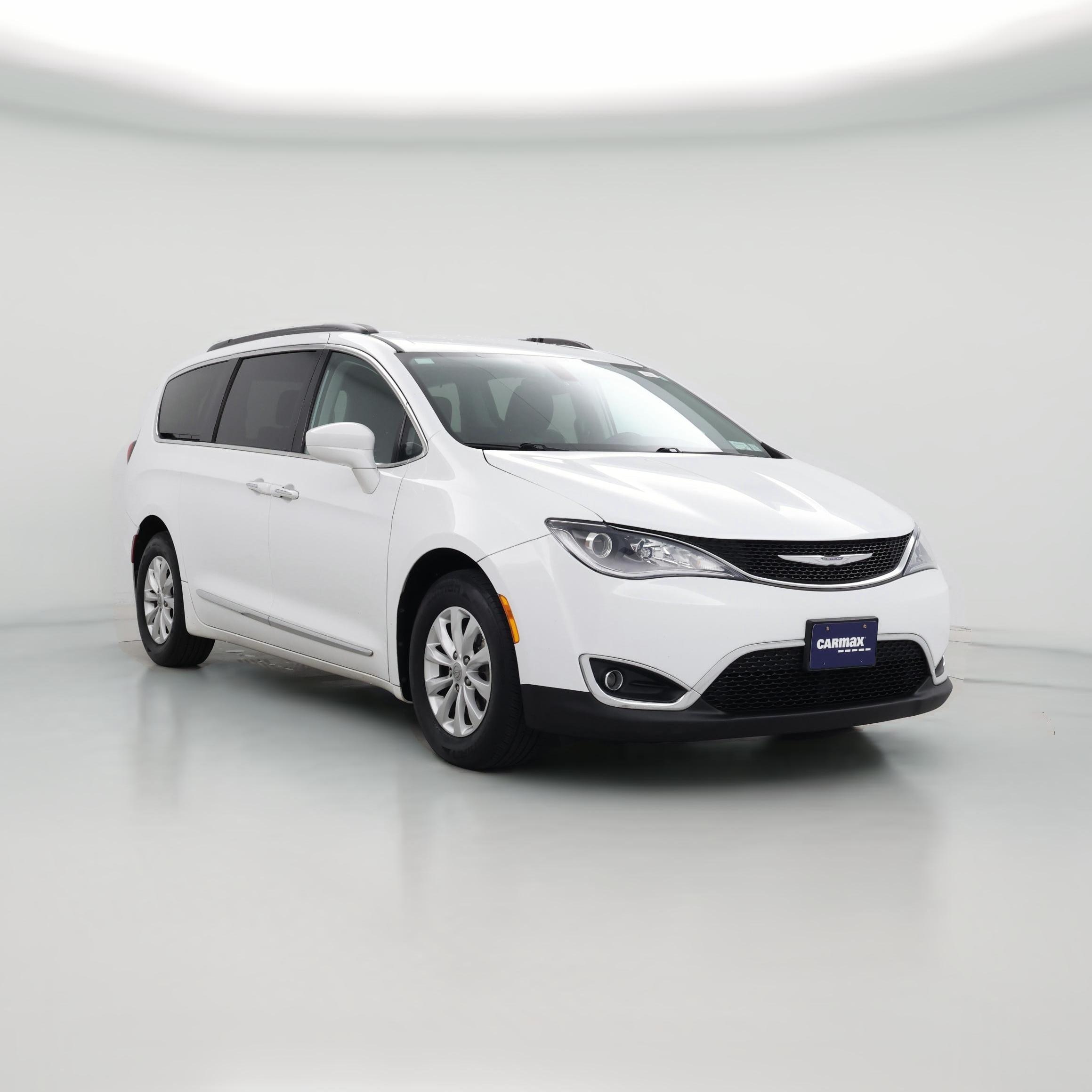 Thumbnail: 2017 Chrysler Pacifica - 1