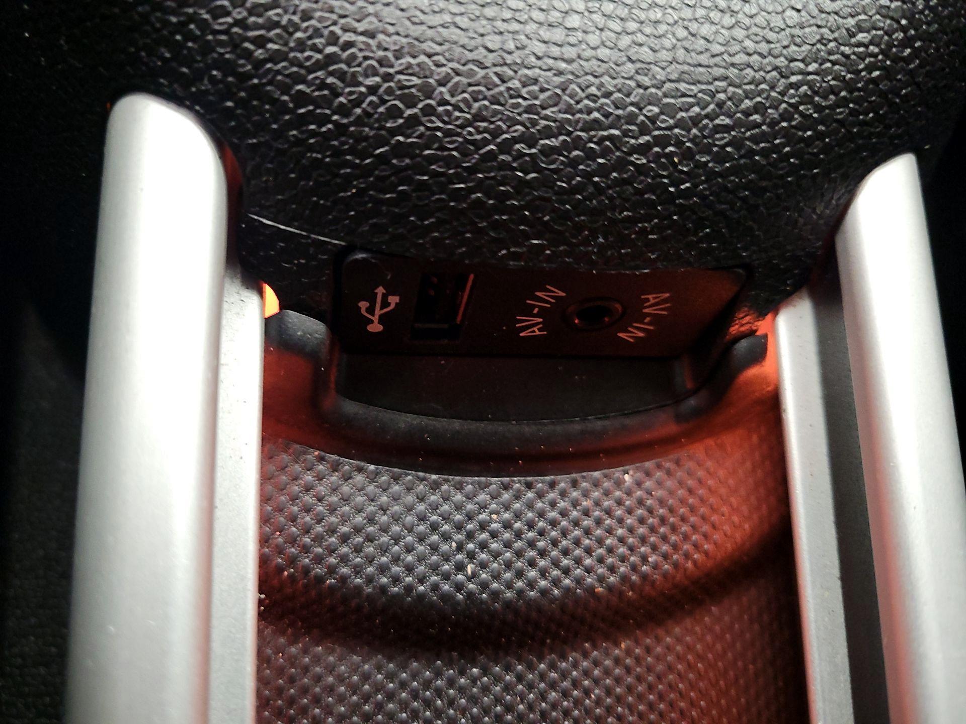 Thumbnail: 2016 MINI Cooper Countryman - 16