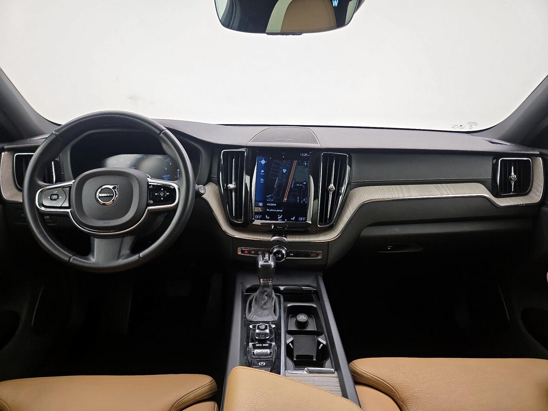 Thumbnail: 2019 Volvo XC60 - 9