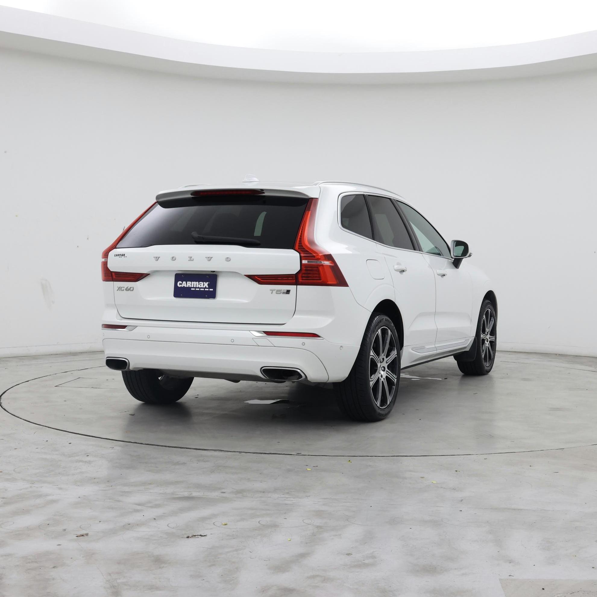 Thumbnail: 2019 Volvo XC60 - 8