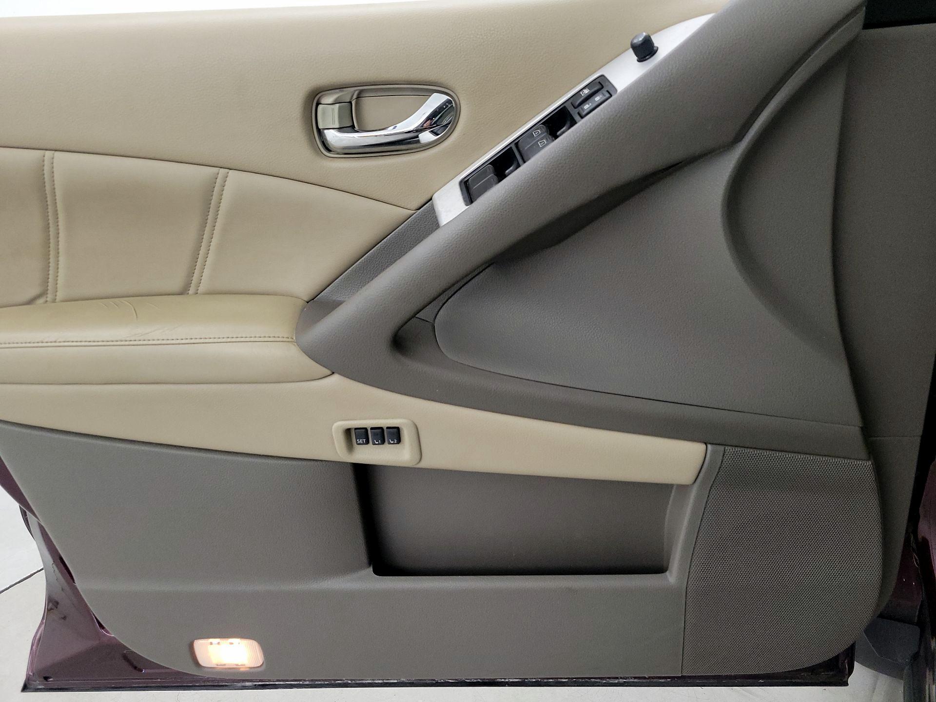 Thumbnail: 2014 Nissan Murano - 12