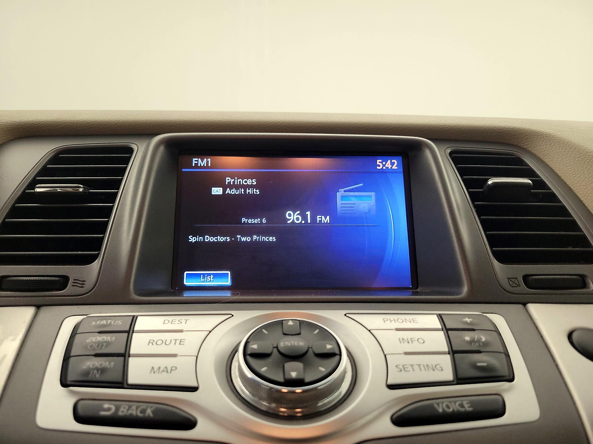 Thumbnail: 2014 Nissan Murano - 16