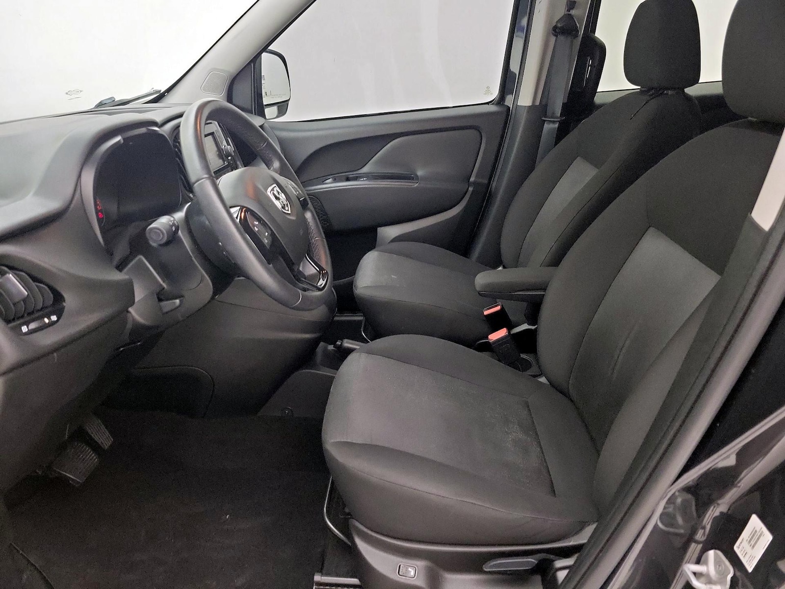 2020 RAM Promaster City SLT - Photo 12