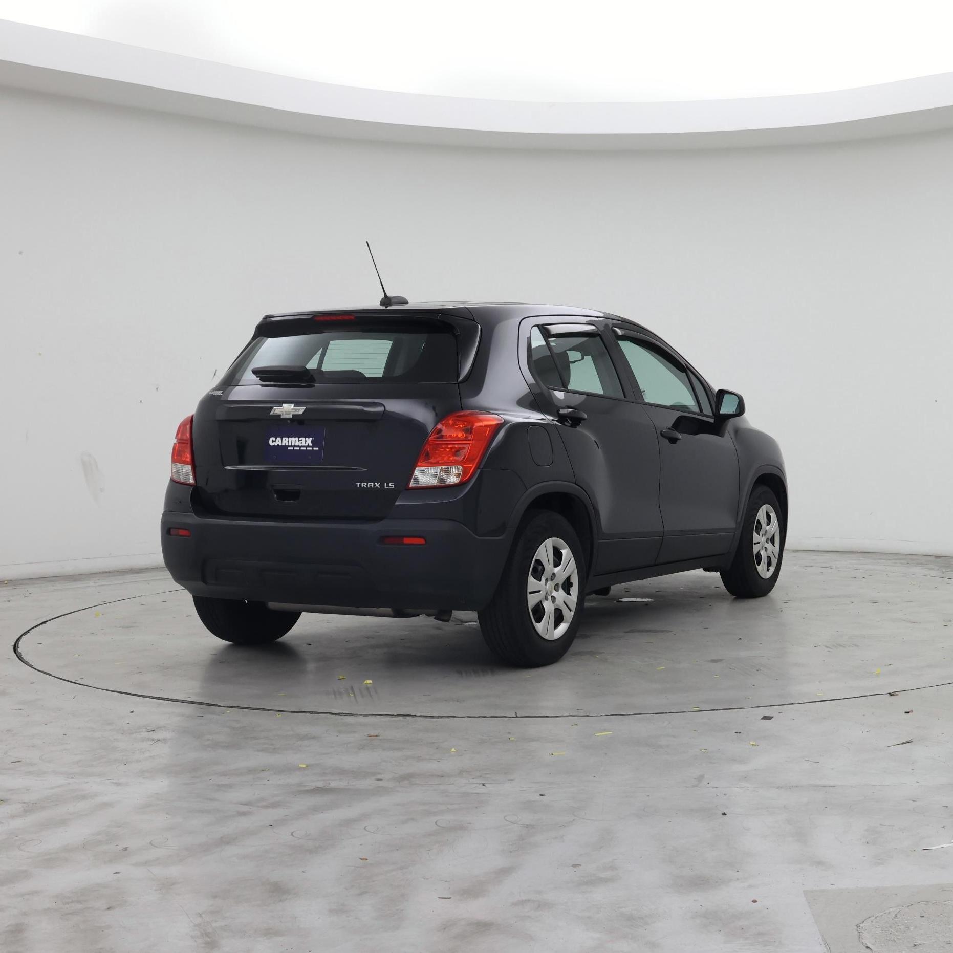 Thumbnail: 2016 Chevrolet Trax - 8