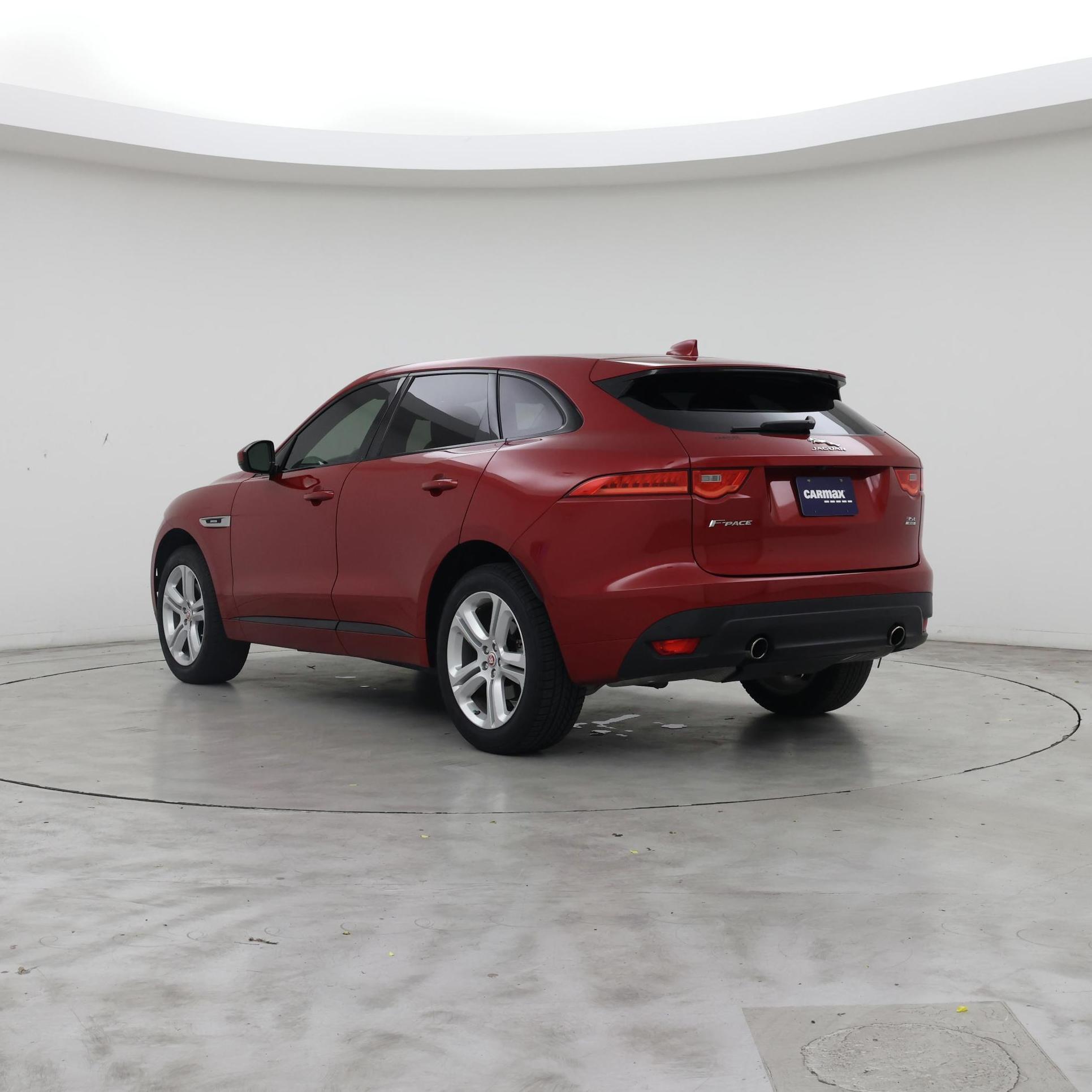 Thumbnail: 2018 Jaguar F-Pace - 2