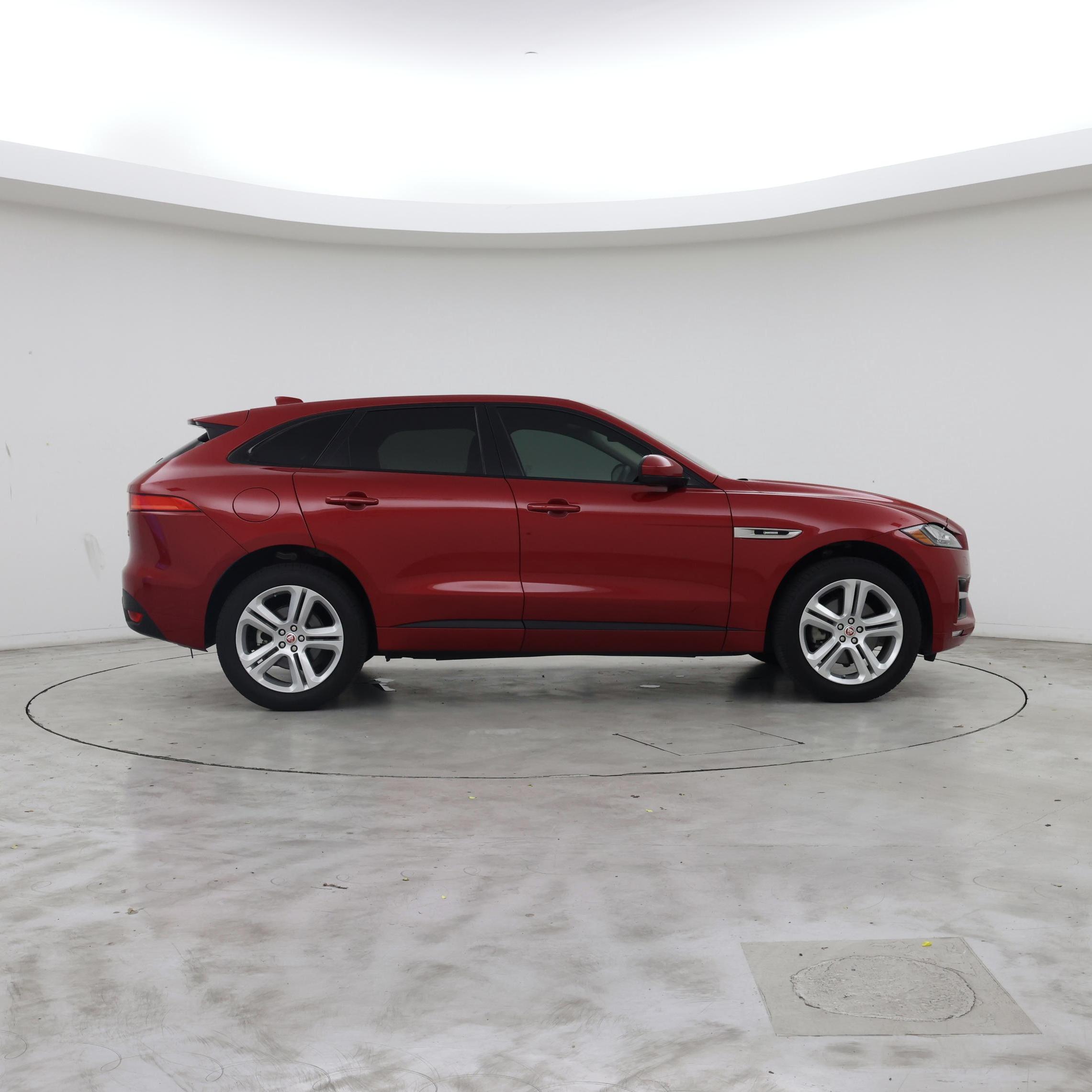 Thumbnail: 2018 Jaguar F-Pace - 7
