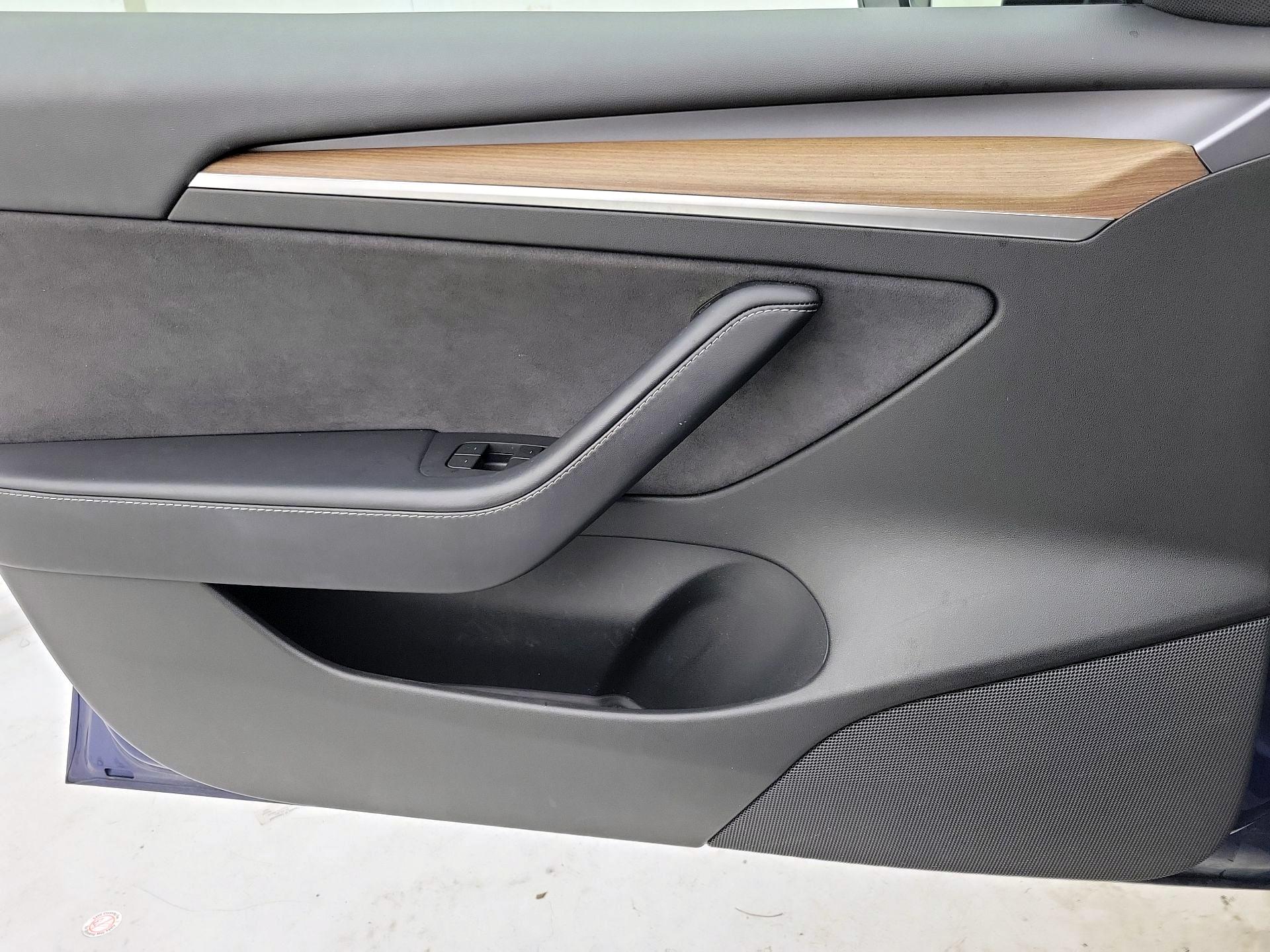 Thumbnail: 2021 Tesla Model 3 - 12