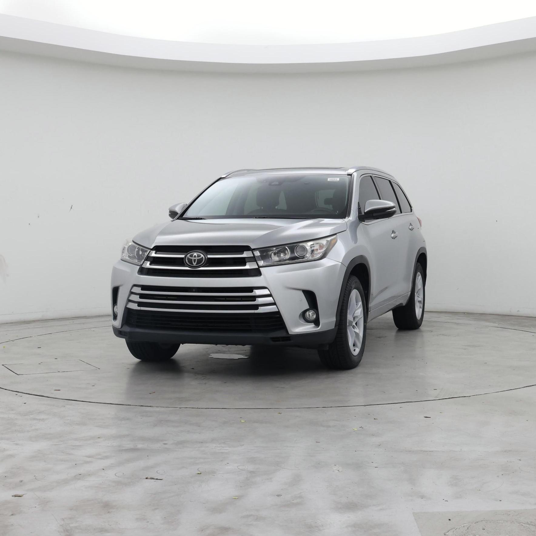 Thumbnail: 2017 Toyota Highlander - 4