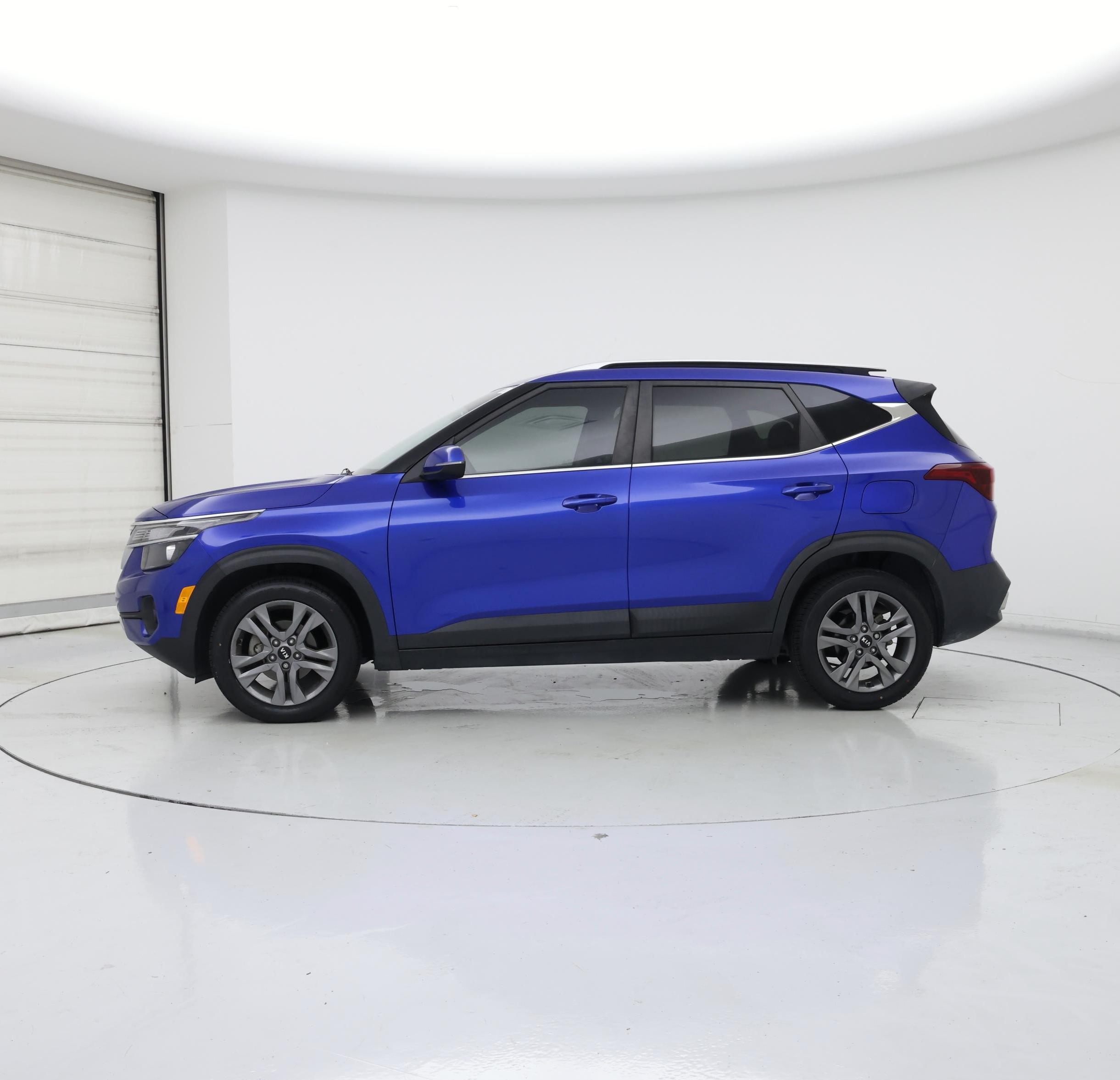 Thumbnail: 2021 Kia Seltos - 3