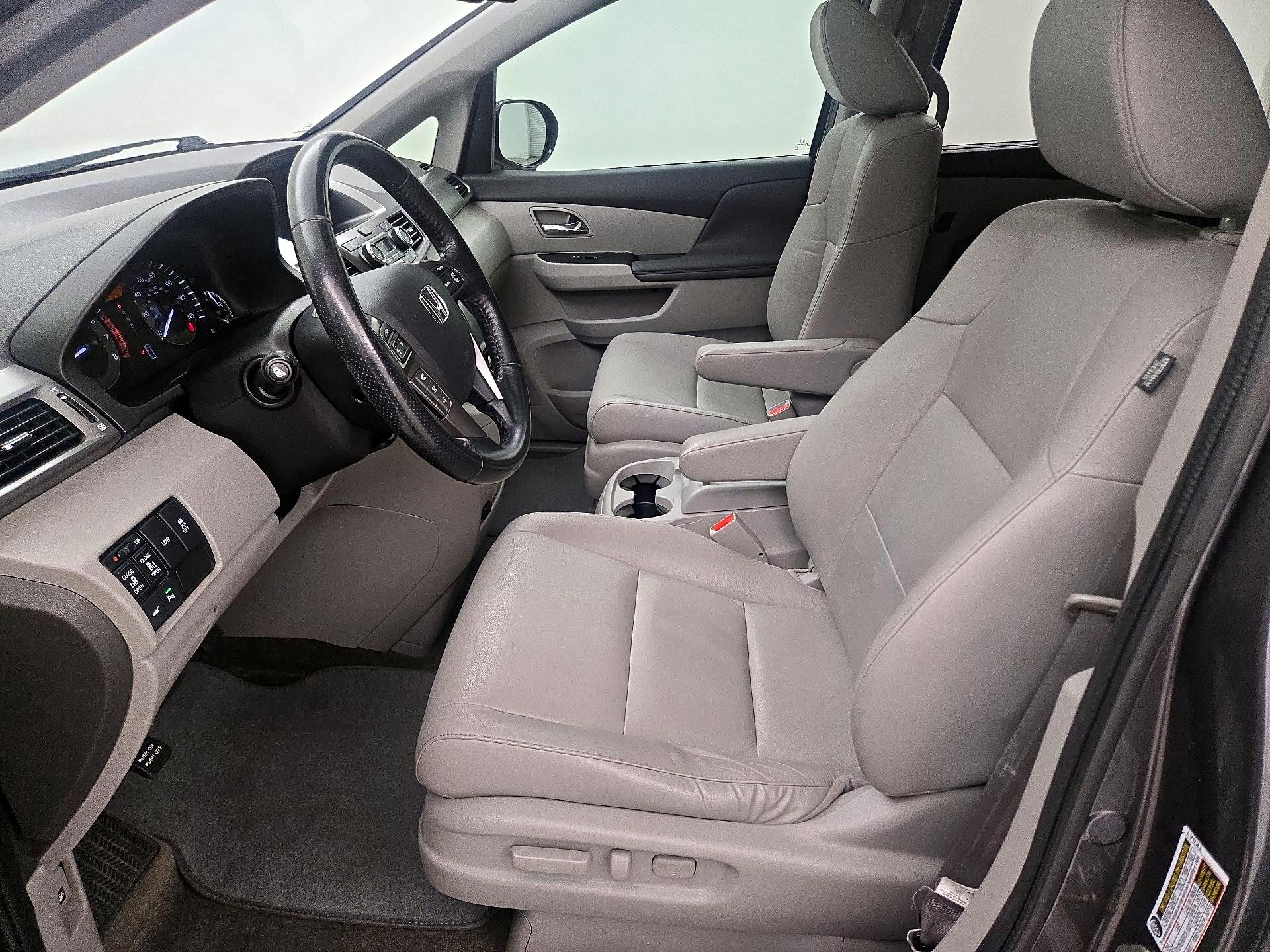 Thumbnail: 2015 Honda Odyssey - 11