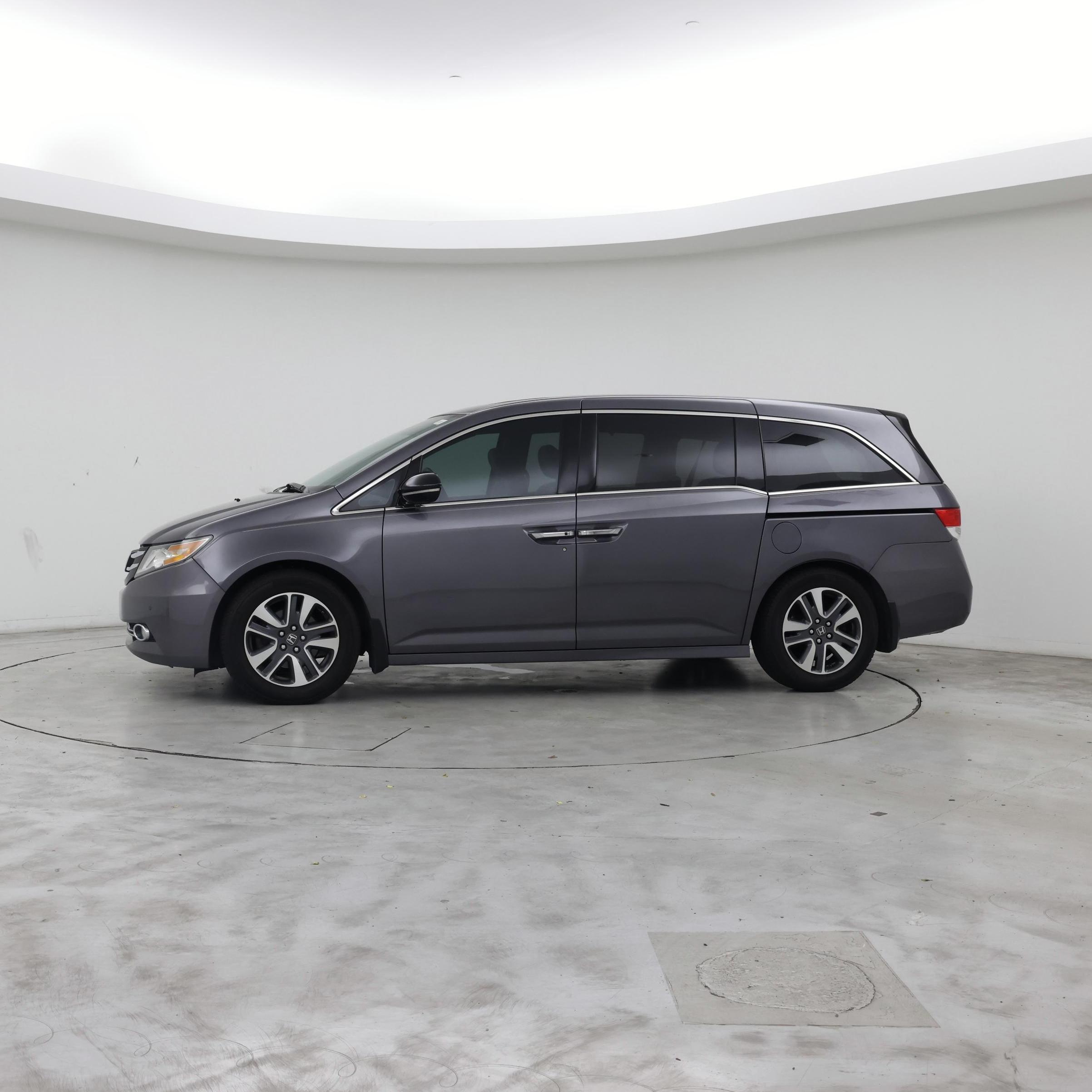 Thumbnail: 2015 Honda Odyssey - 3