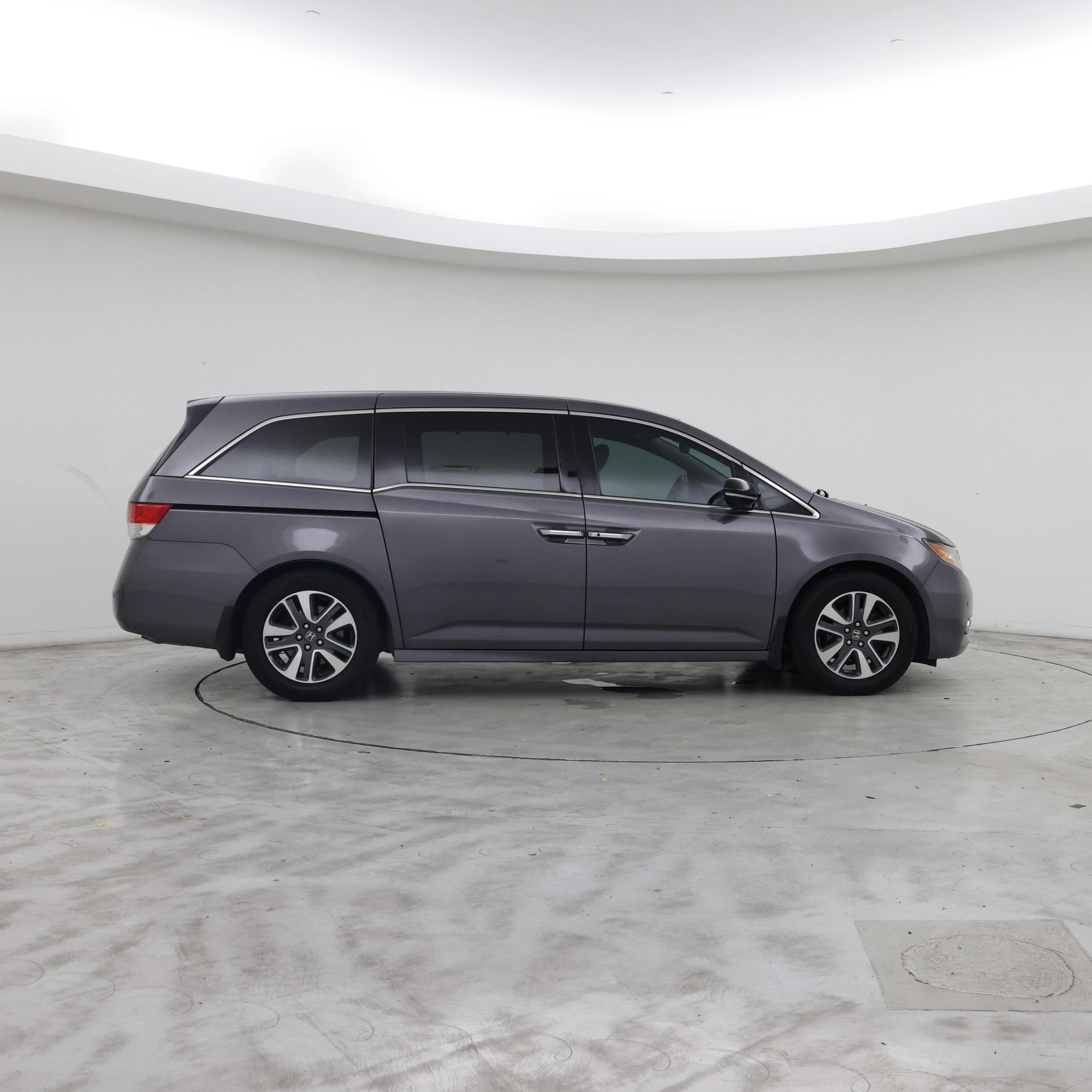 Thumbnail: 2015 Honda Odyssey - 7